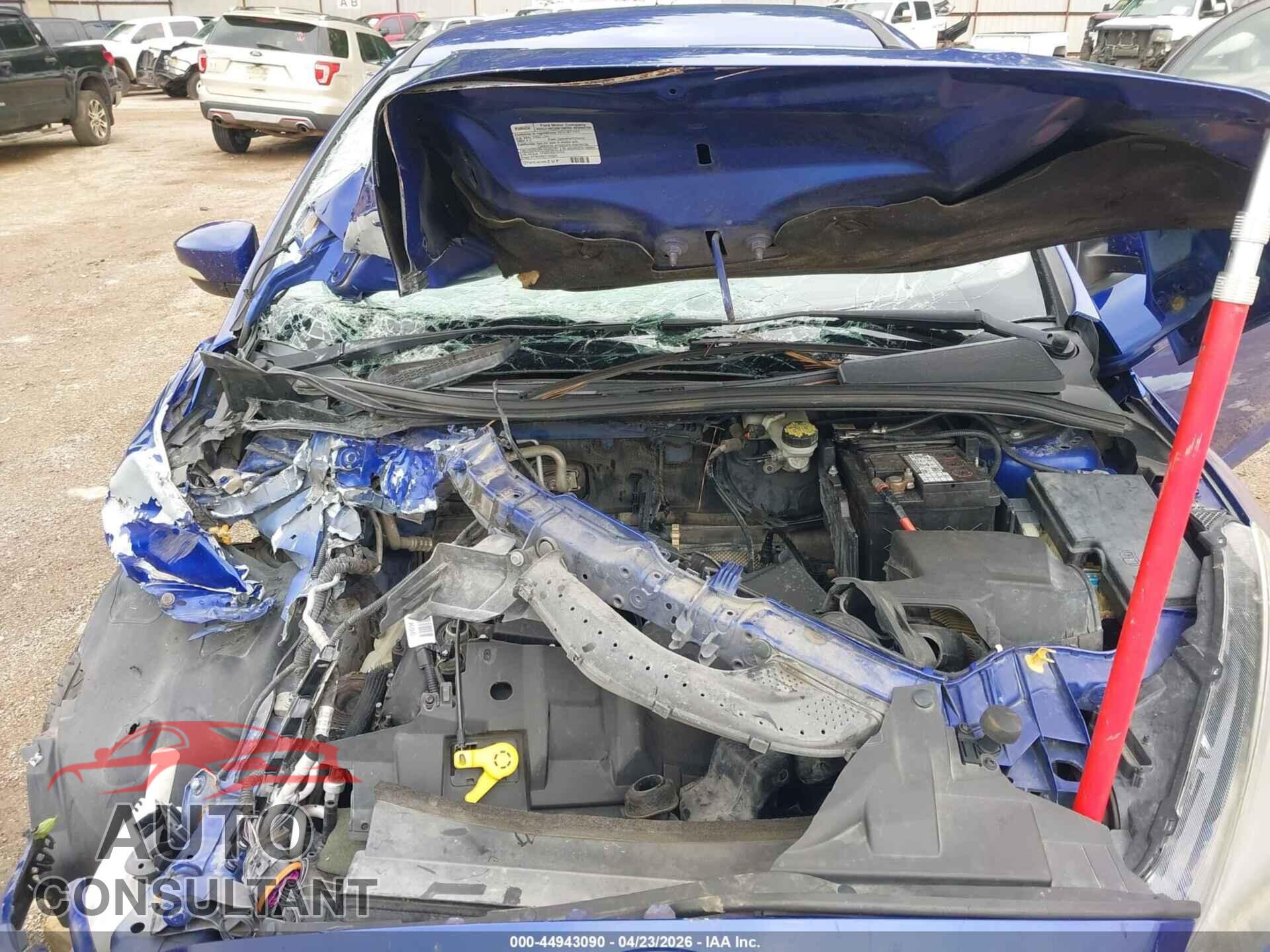 FORD FOCUS 2015 - 1FADP3F24FL219614