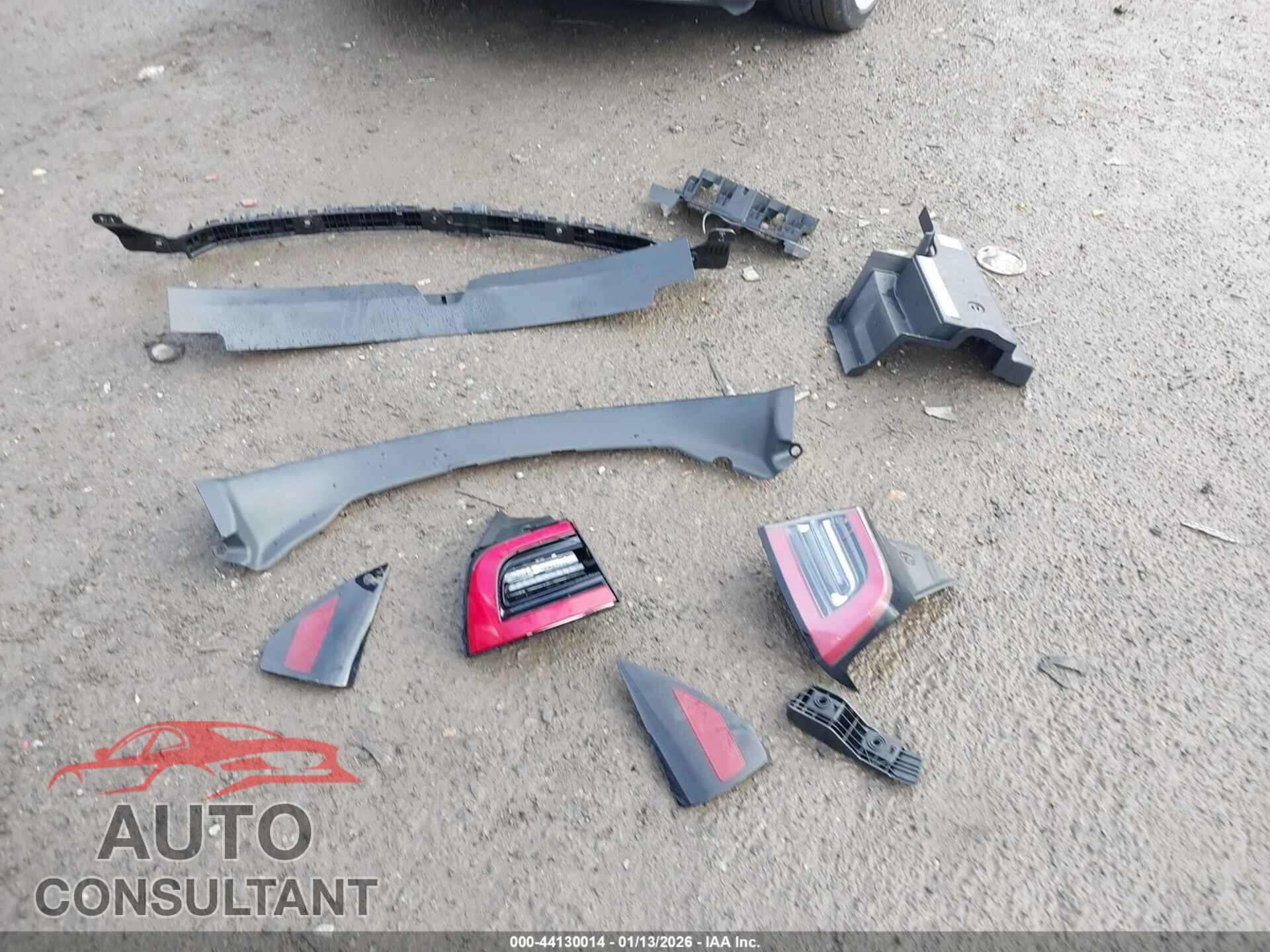 TESLA MODEL 3 2021 - 5YJ3E1EB3MF902695