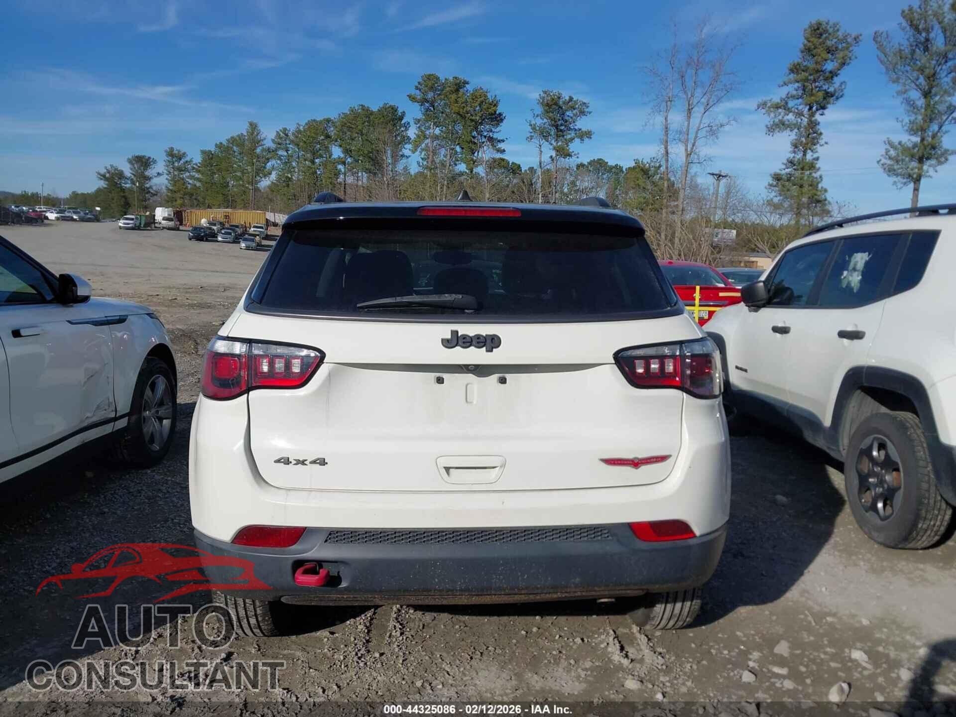 JEEP COMPASS 2020 - 3C4NJDDB5LT195381