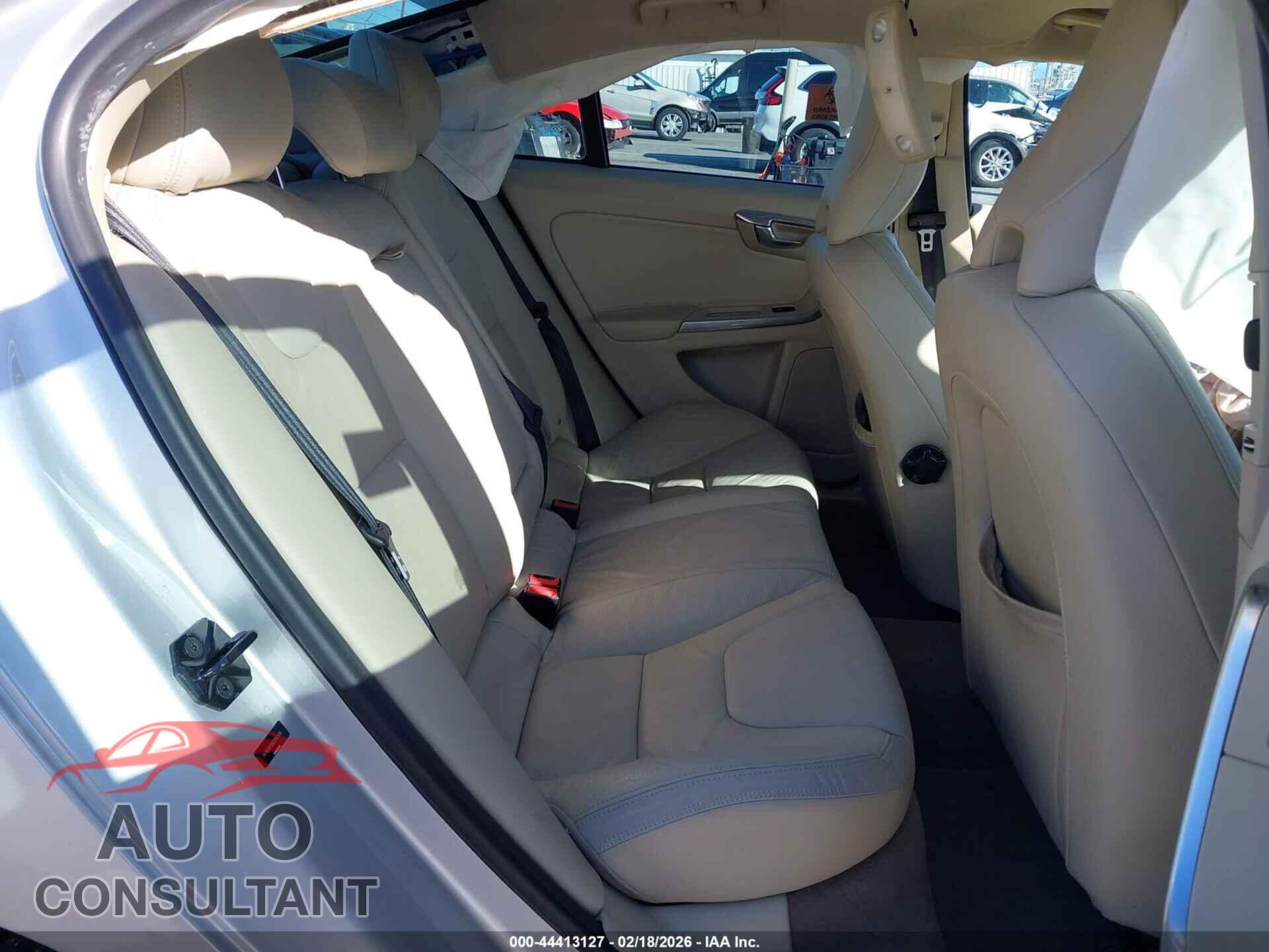 VOLVO S60 2012 - YV1622FS5C2053126