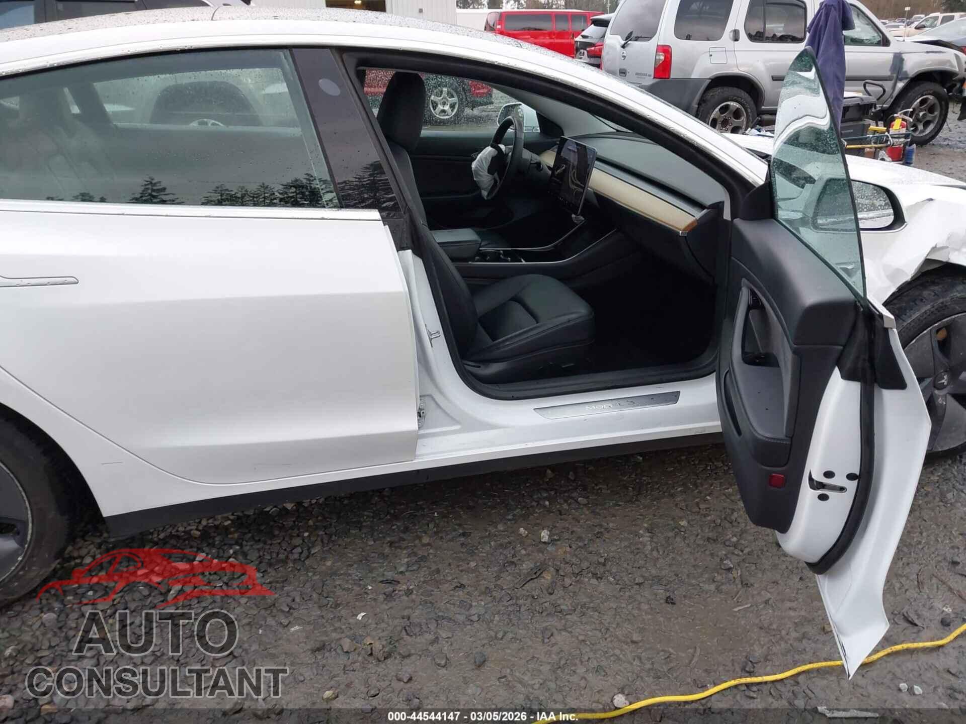 TESLA MODEL 3 2020 - 5YJ3E1EB6LF636913