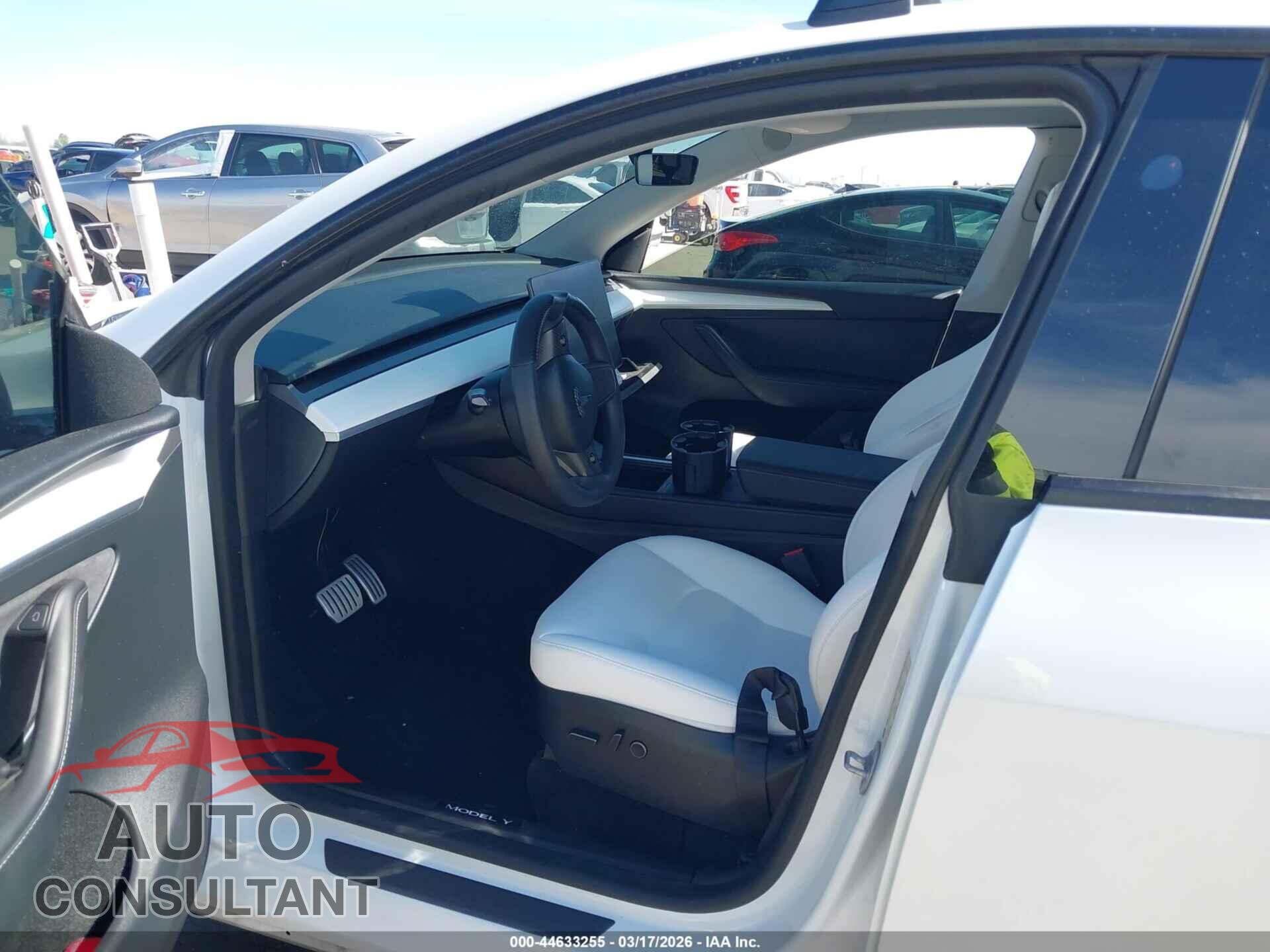 TESLA MODEL Y 2023 - 7SAYGDEFXPF918663