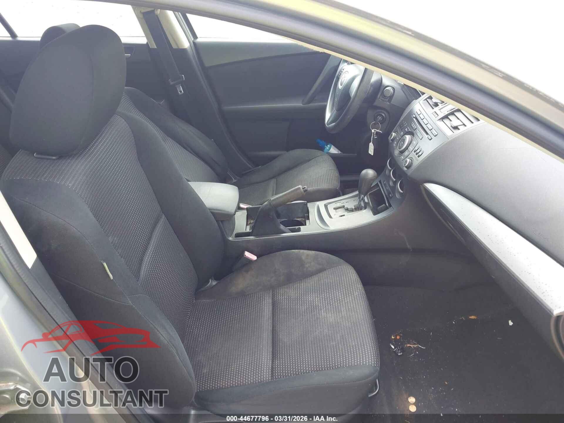MAZDA MAZDA3 2012 - JM1BL1UF6C1554551