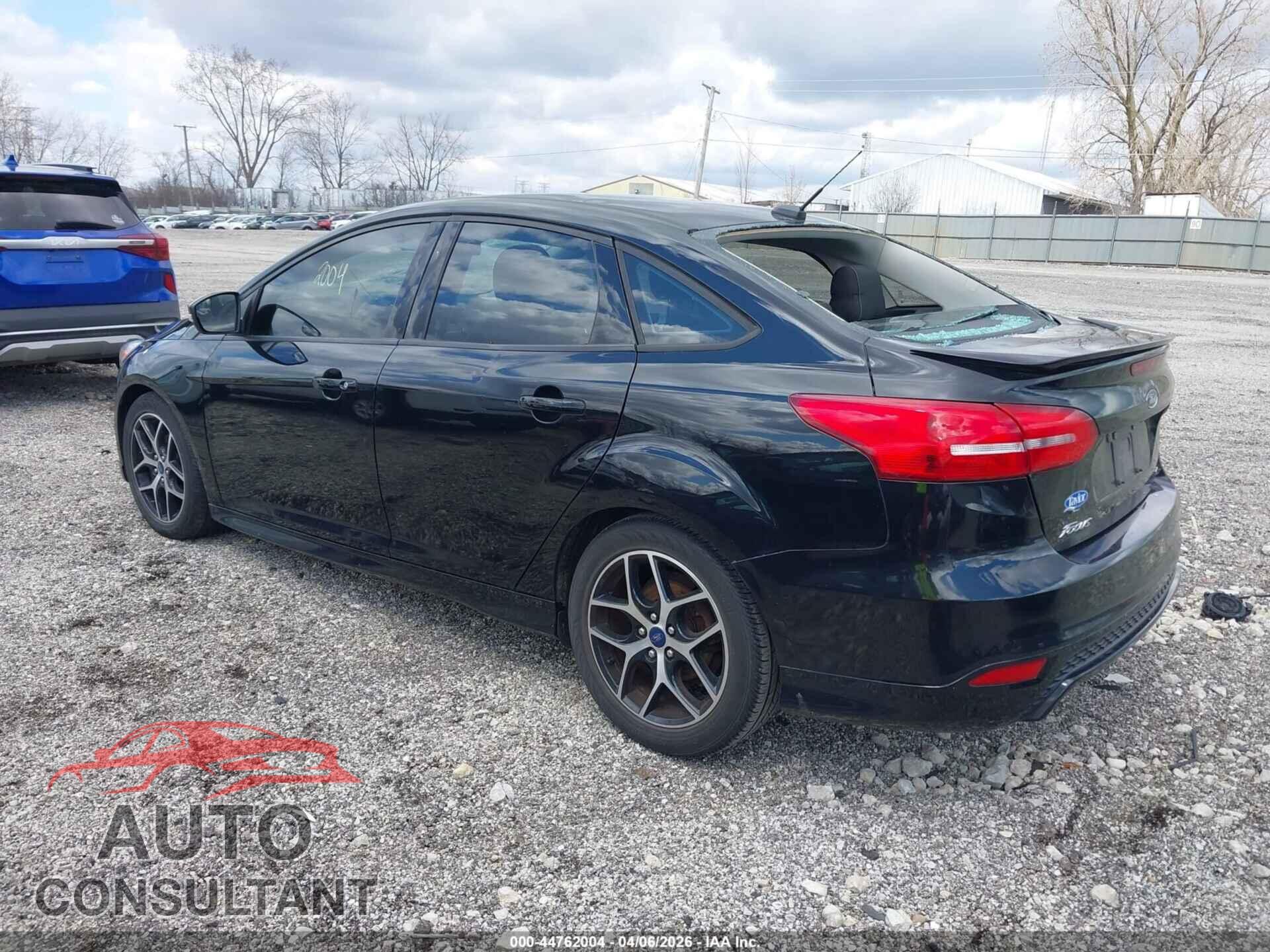 FORD FOCUS 2017 - 1FADP3F23HL239680