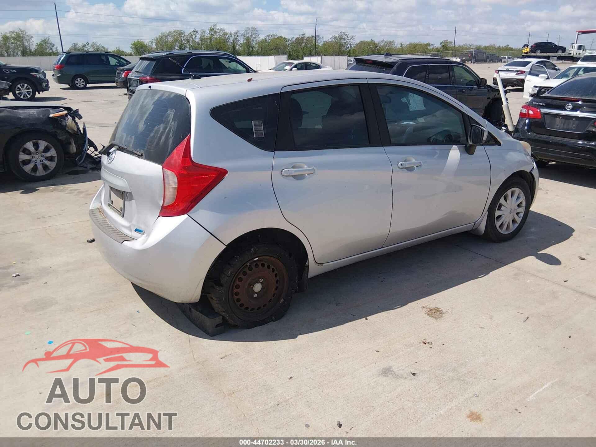 NISSAN VERSA NOTE 2015 - 3N1CE2CP5FL398873