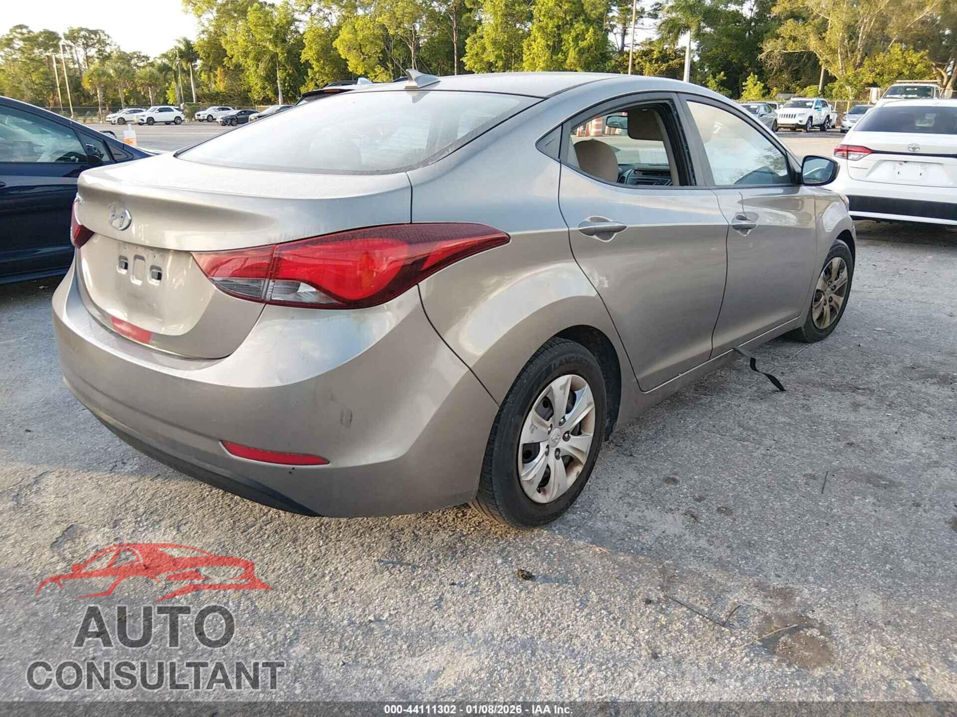 HYUNDAI ELANTRA 2016 - 5NPDH4AE8GH782010