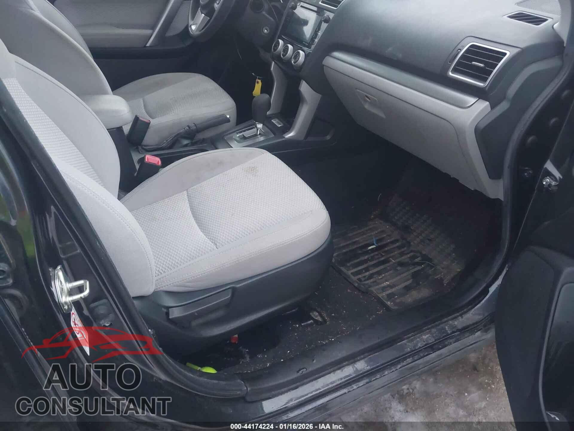SUBARU FORESTER 2017 - JF2SJAECXHH478438
