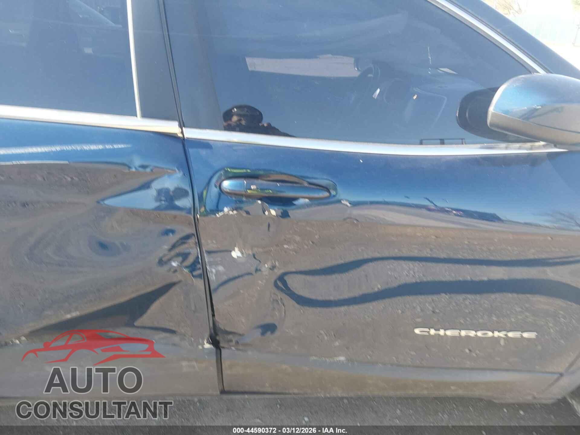 JEEP CHEROKEE 2018 - 1C4PJLLB4JD524255