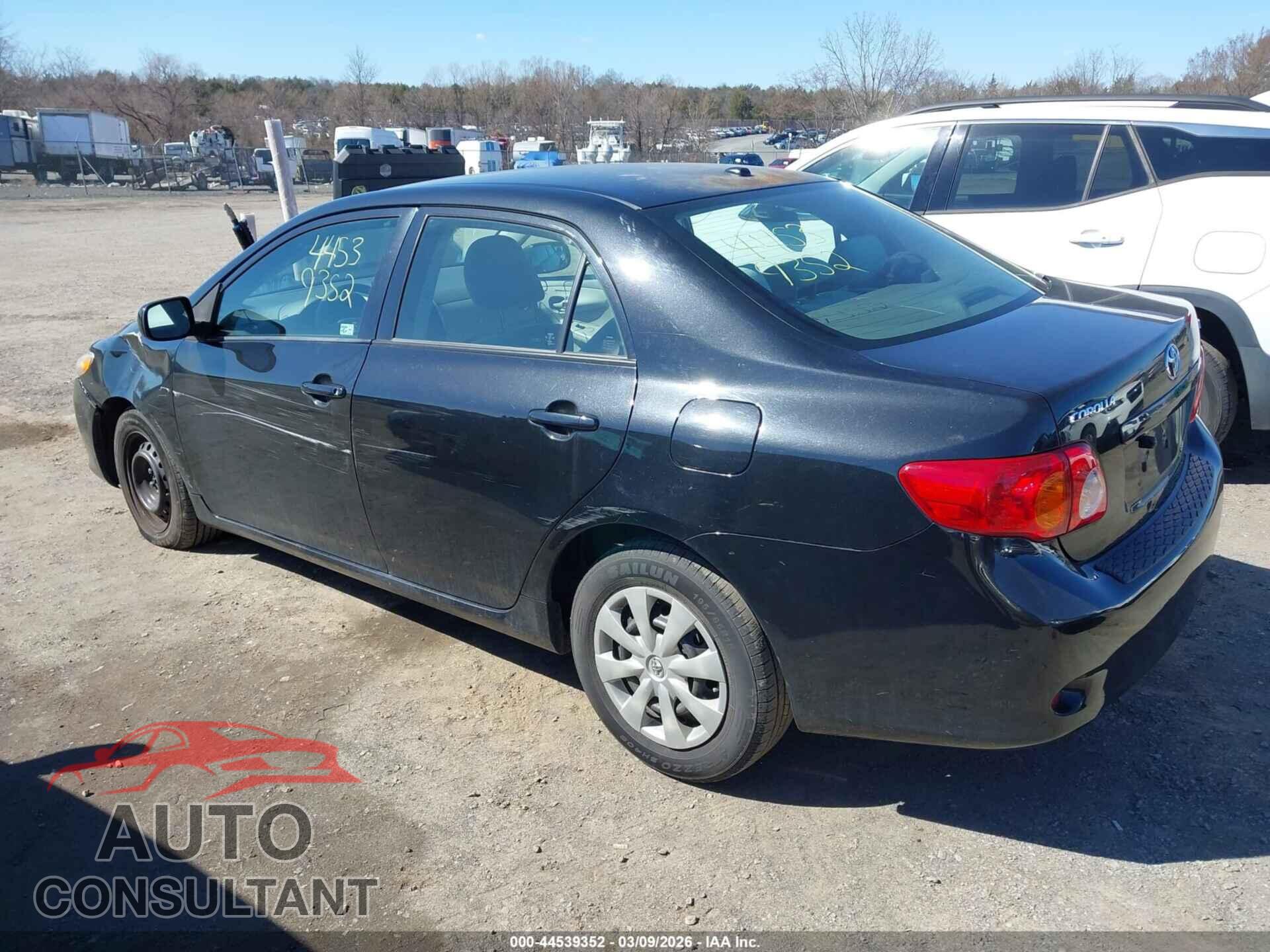 TOYOTA COROLLA 2009 - JTDBL40E29J029722