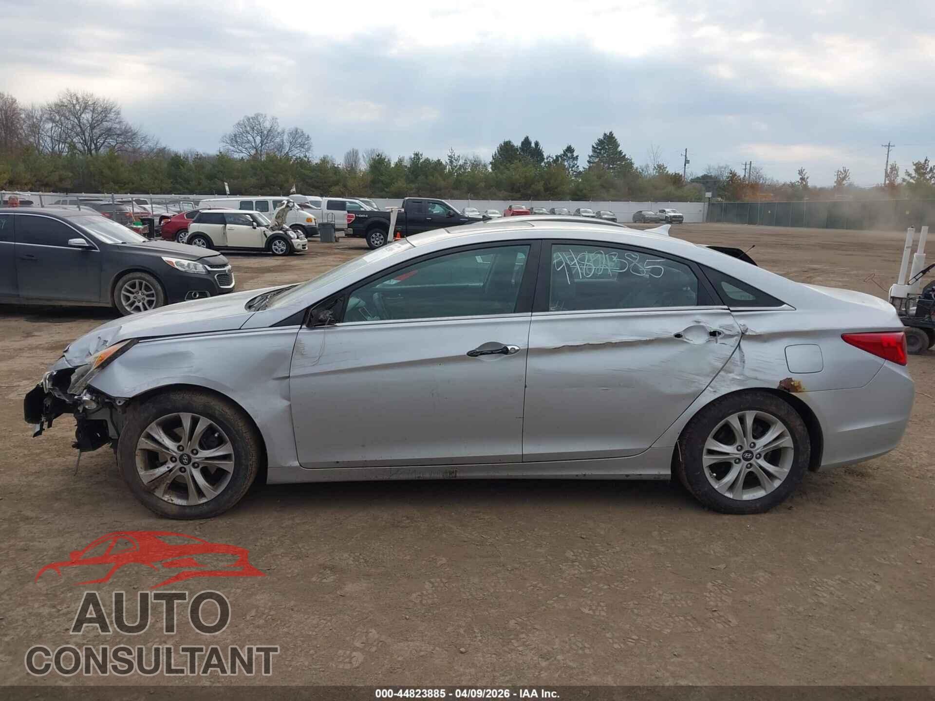 HYUNDAI SONATA 2011 - 5NPEC4AC9BH081731