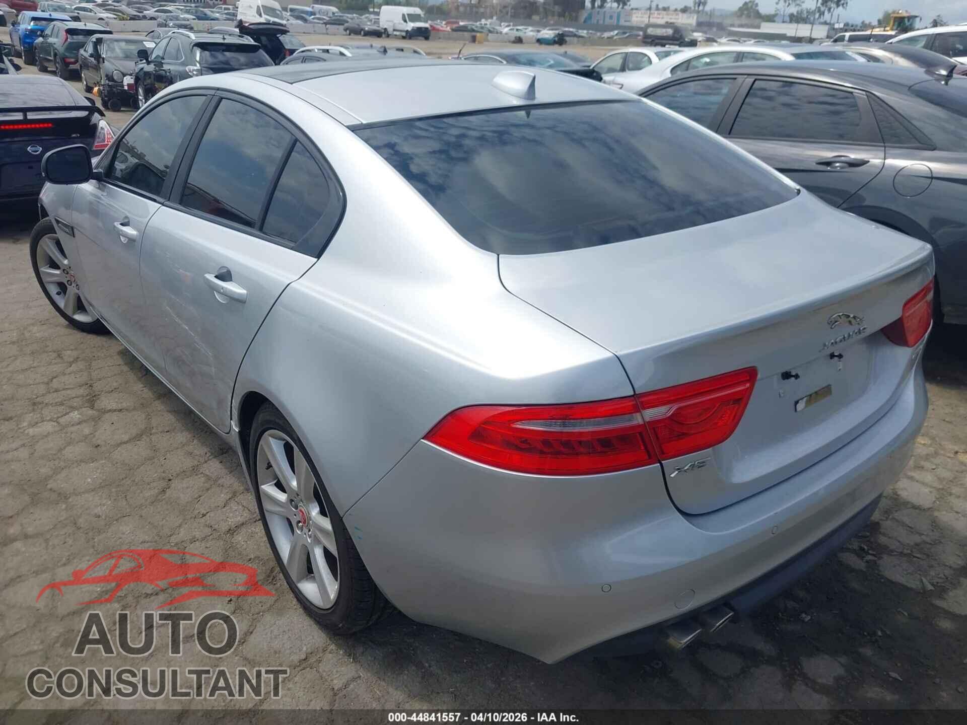 JAGUAR XE 2017 - SAJAE4BN8HA952807