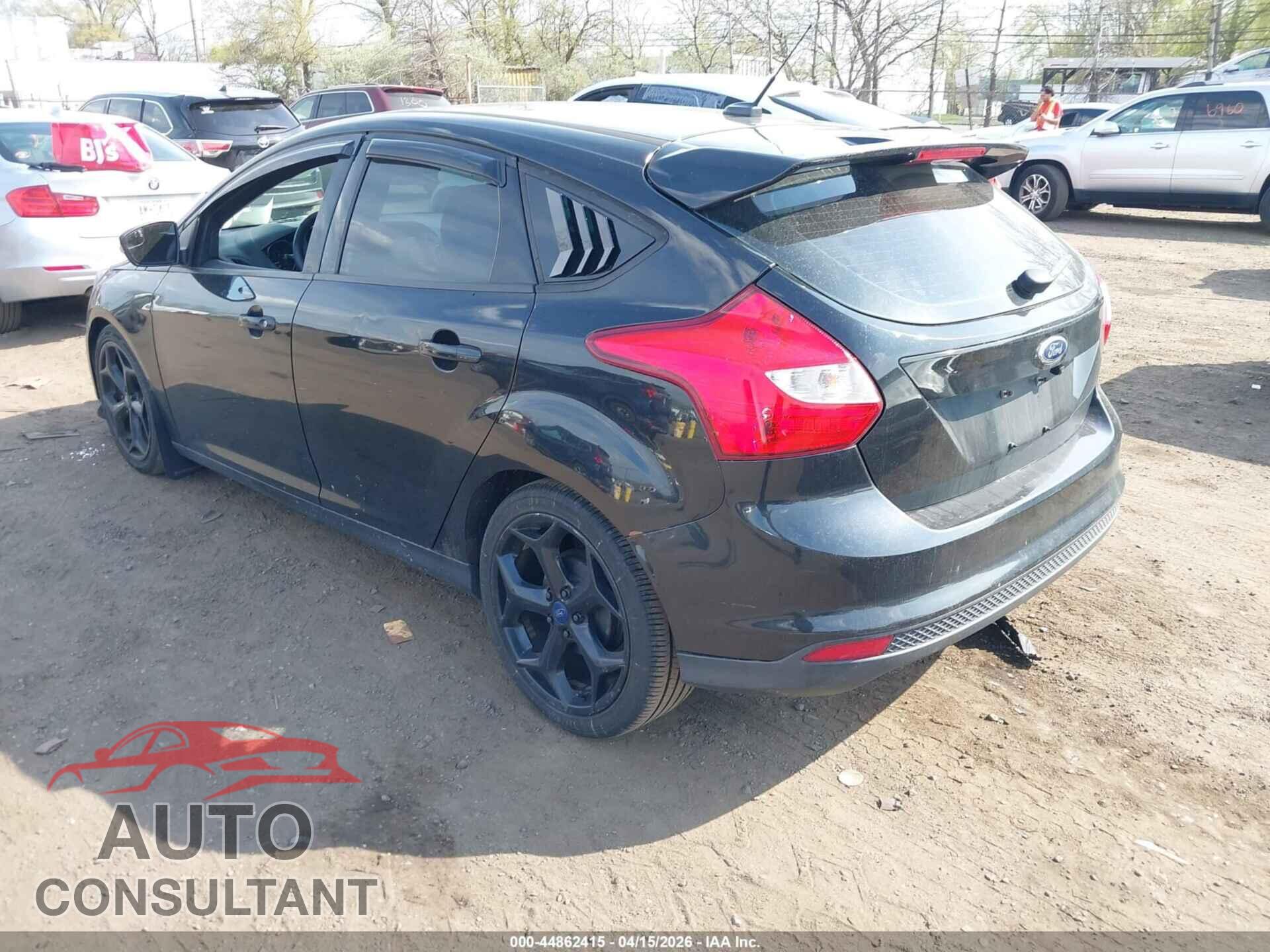 FORD FOCUS 2014 - 1FADP3K28ELS07487