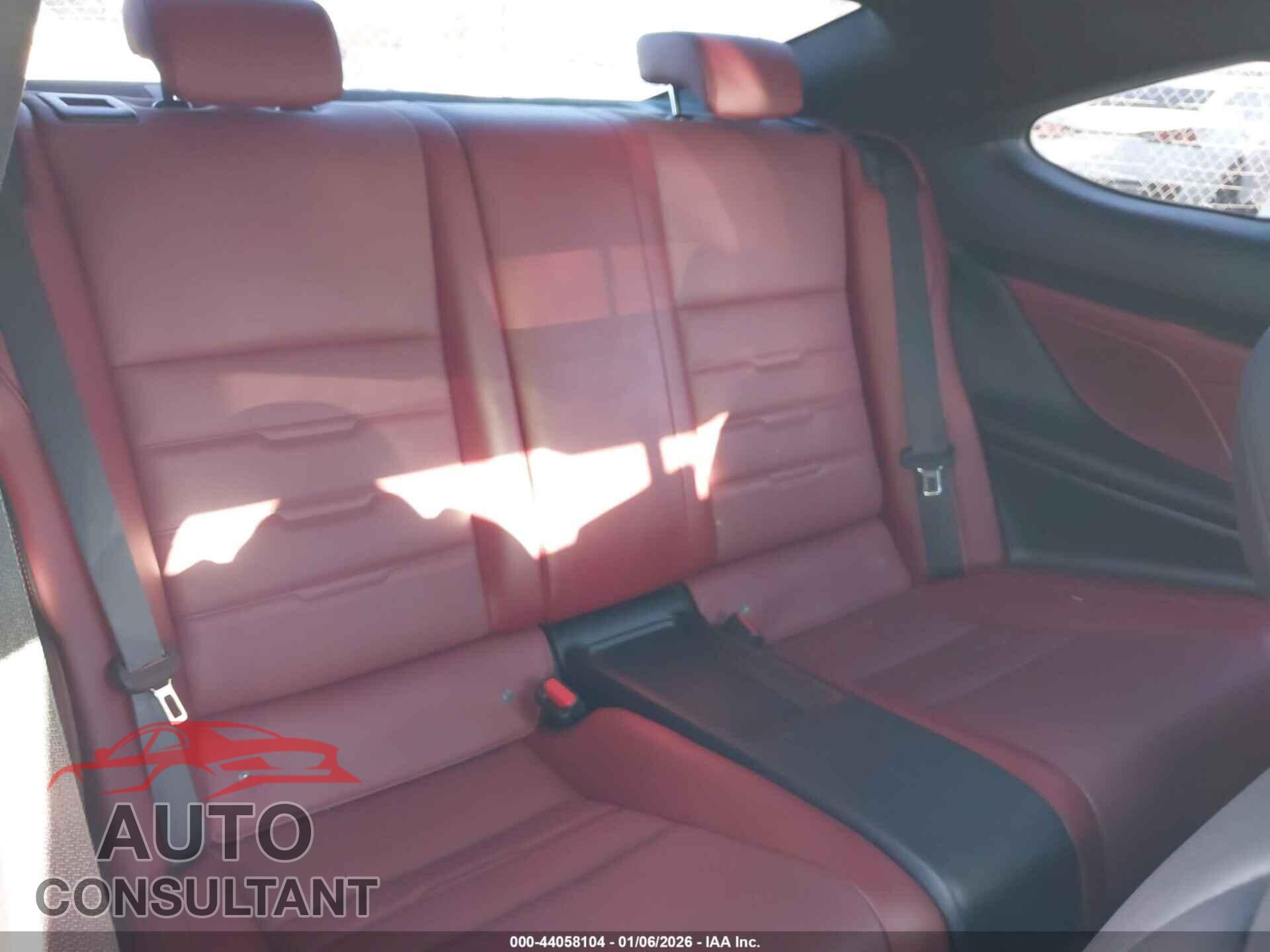 LEXUS RC 200T 2017 - JTHHA5BC1H5004950