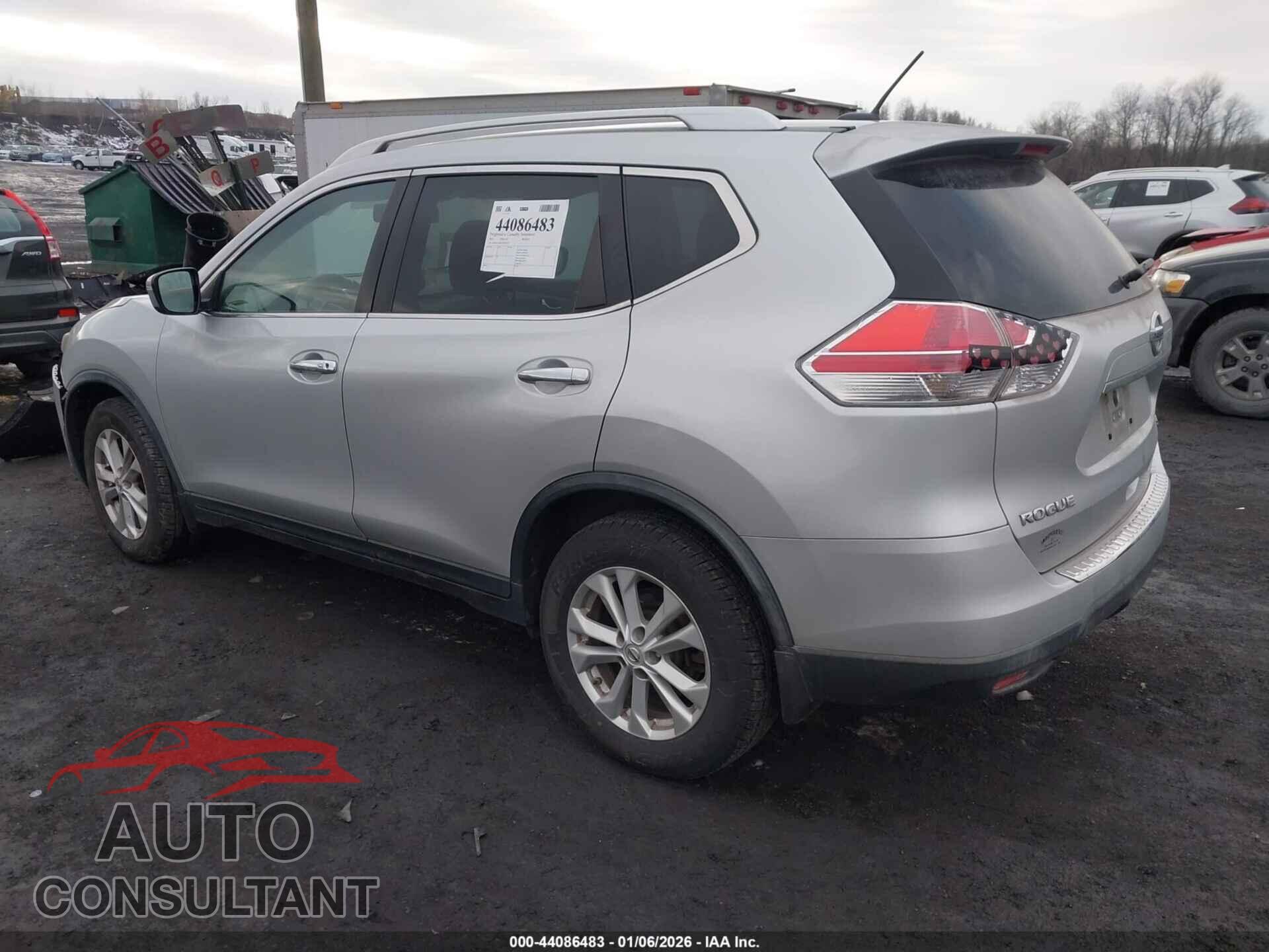 NISSAN ROGUE 2015 - KNMAT2MV2FP503767