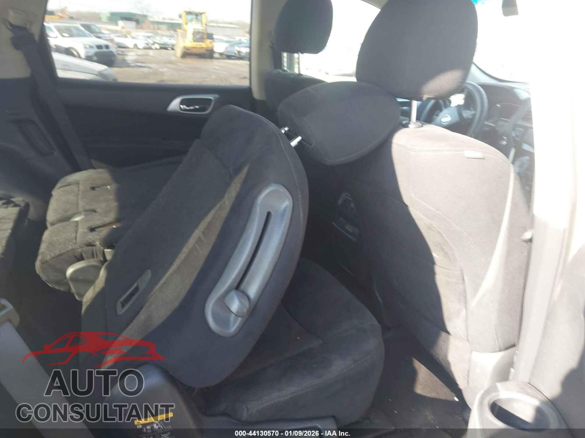 NISSAN PATHFINDER 2015 - 5N1AR2MM5FC693122