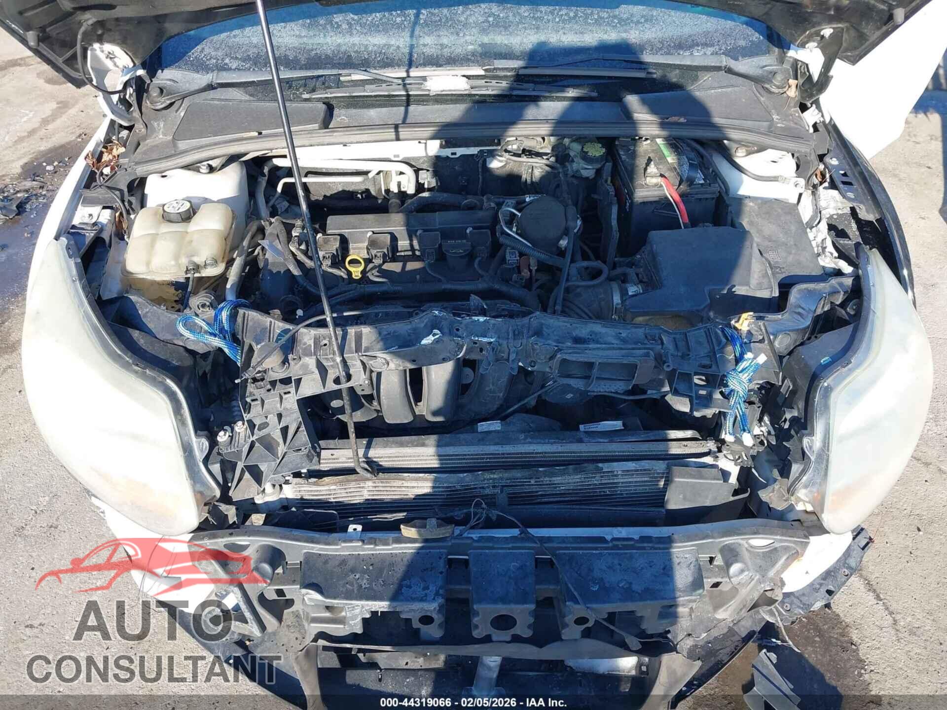 FORD FOCUS 2012 - 1FAHP3F21CL353168