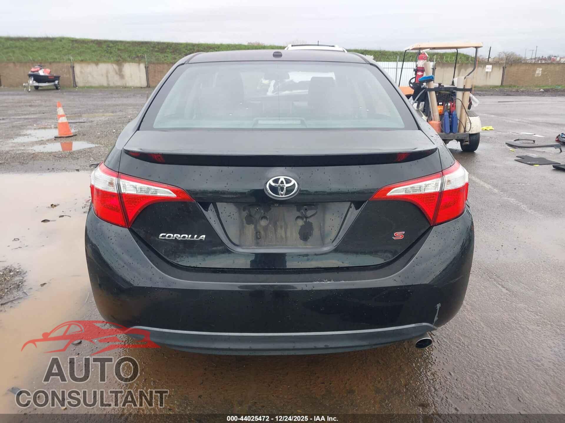 TOYOTA COROLLA 2015 - 2T1BURHEXFC281367