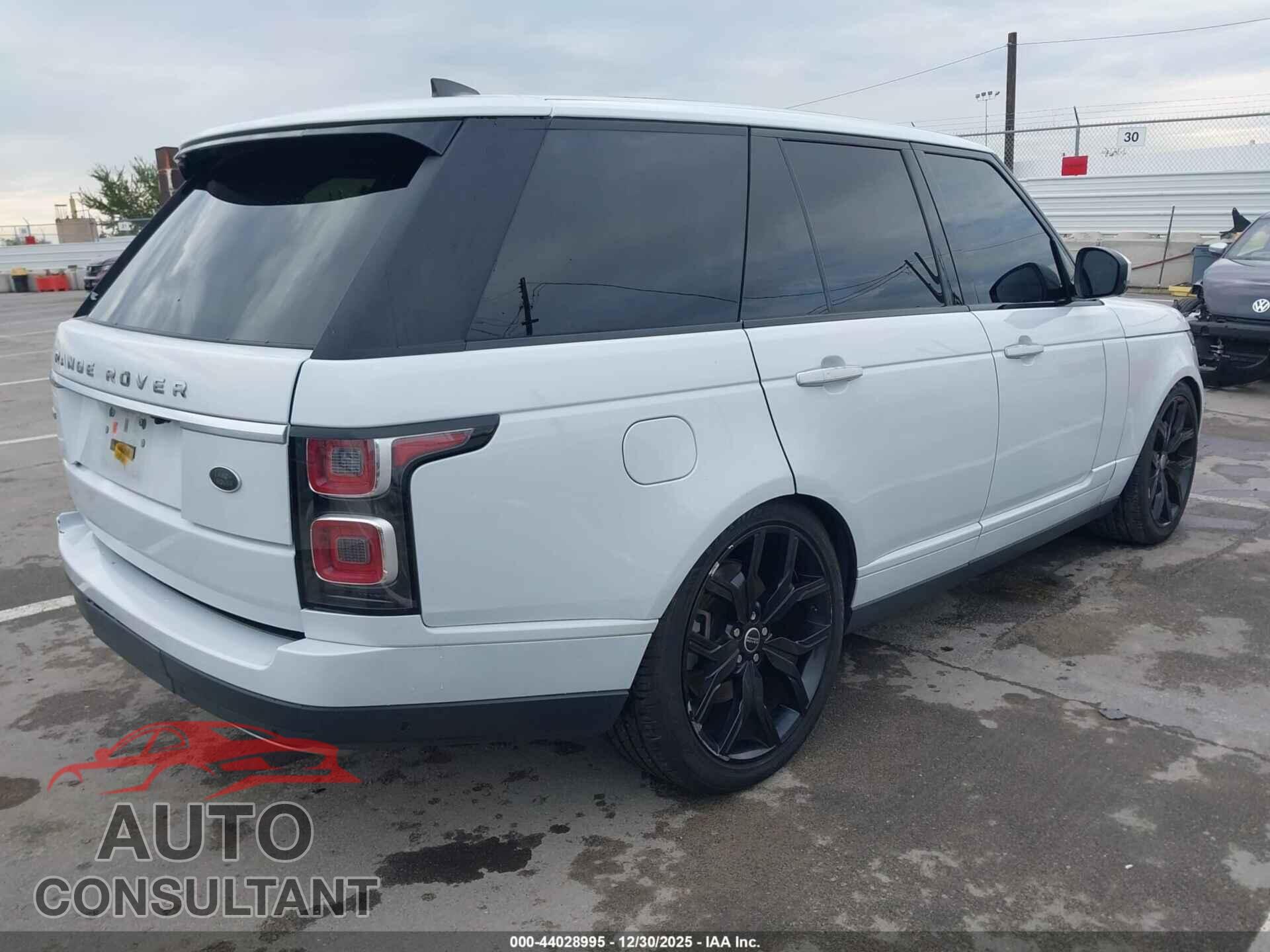 LAND ROVER RANGE ROVER 2018 - SALGV2RE2JA504841