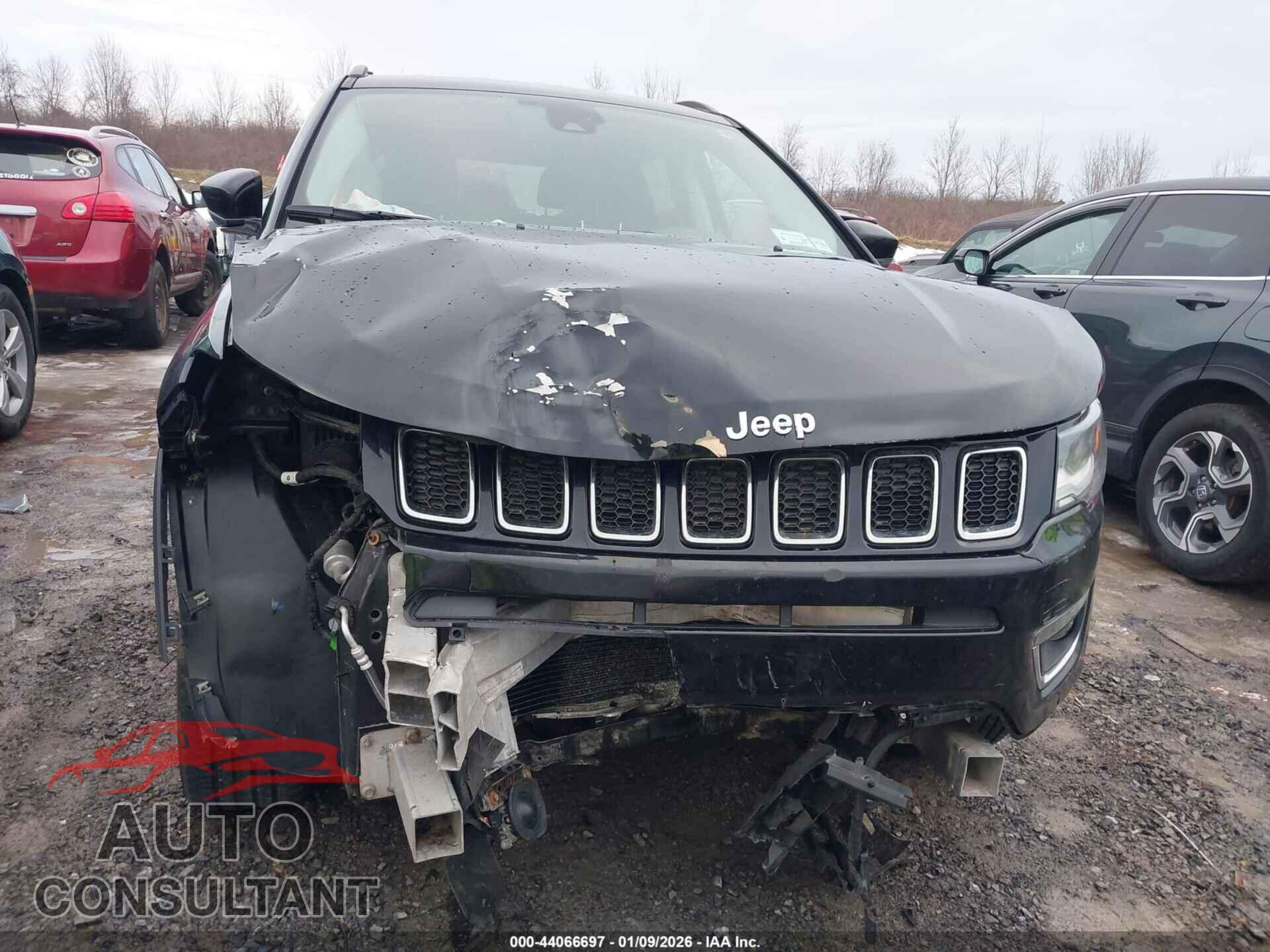 JEEP COMPASS 2018 - 3C4NJDCB0JT332905