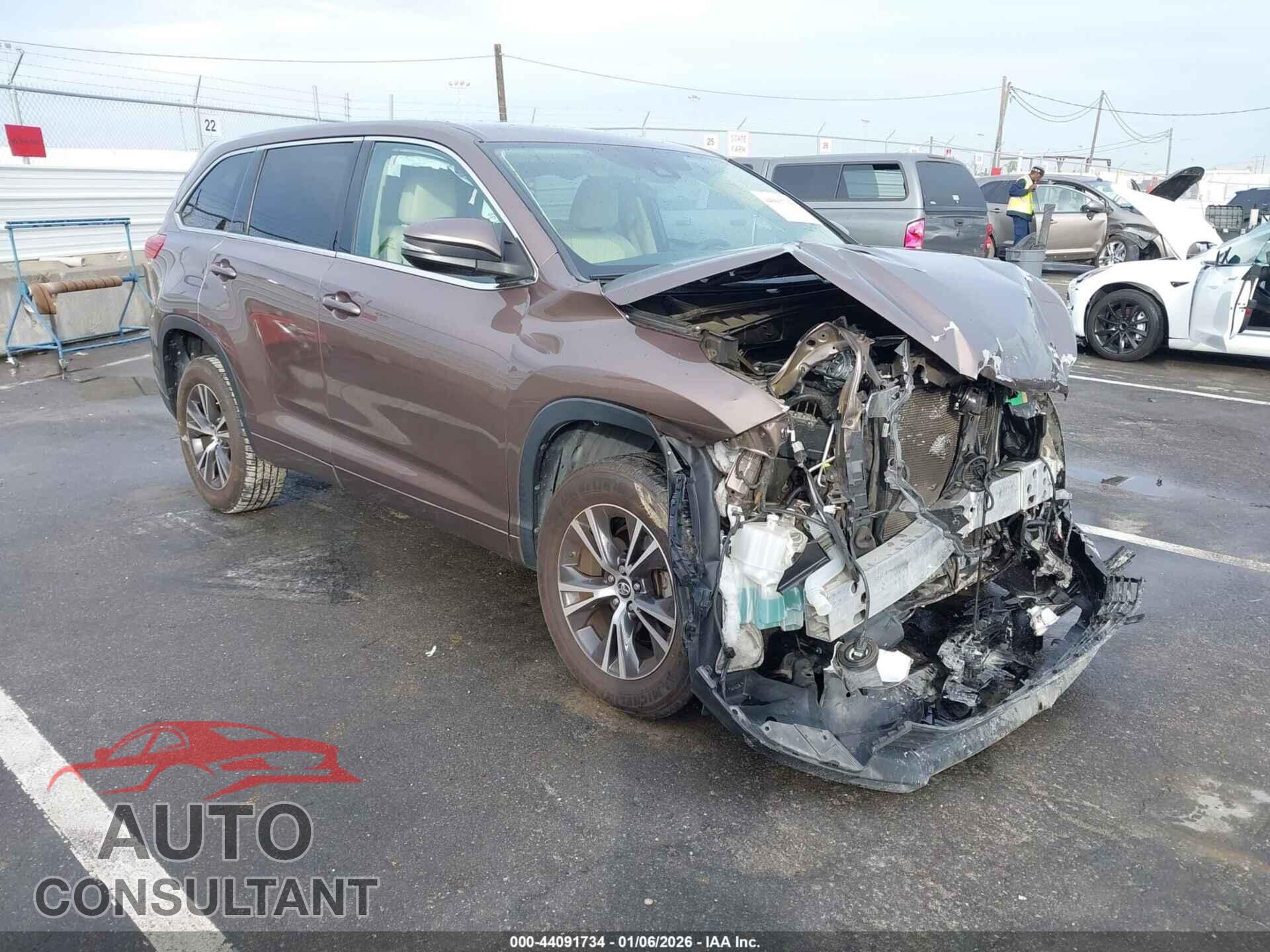 TOYOTA HIGHLANDER 2017 - 5TDZZRFH5HS218183