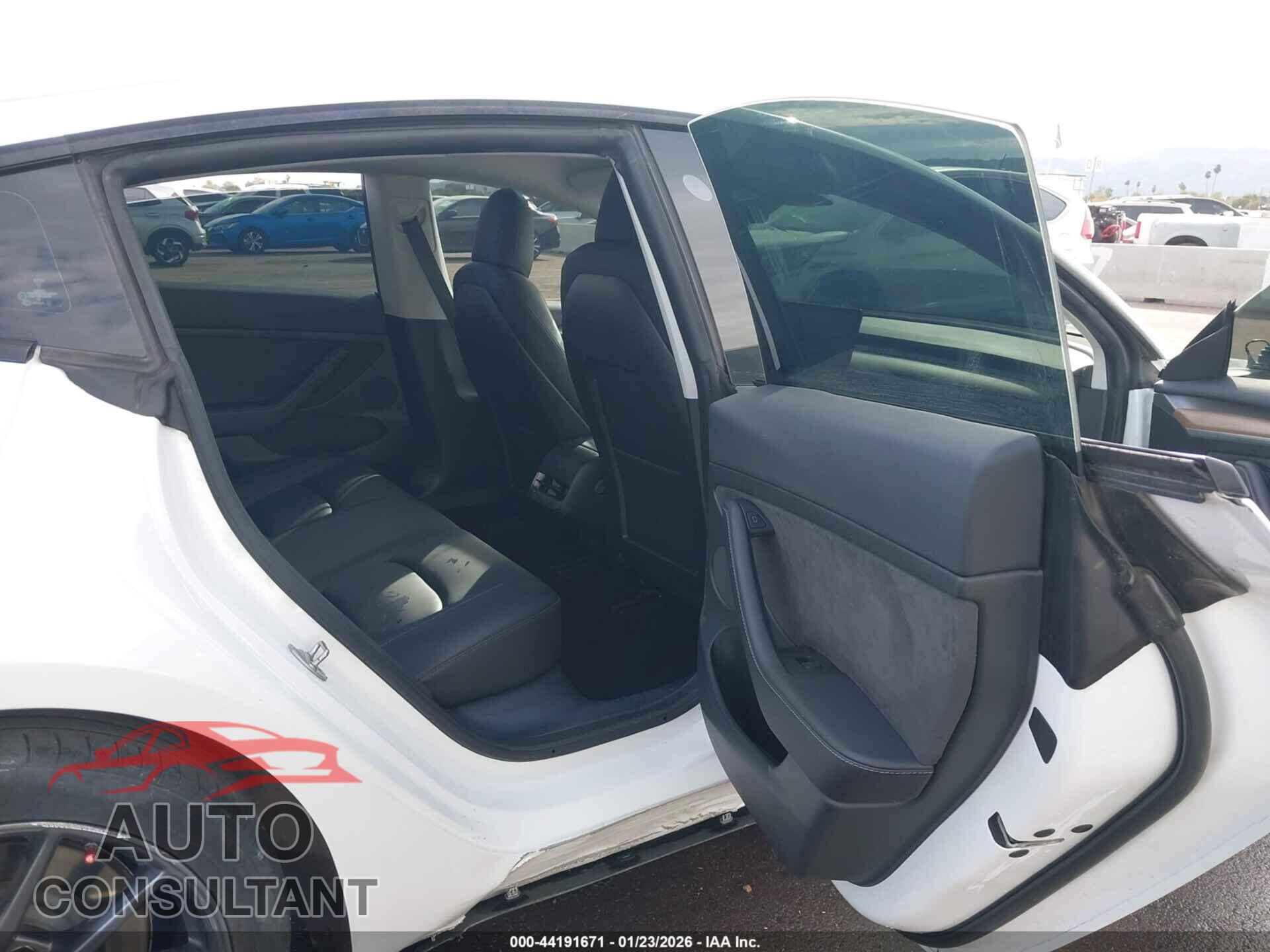 TESLA MODEL 3 2023 - 5YJ3E1EA4PF417395