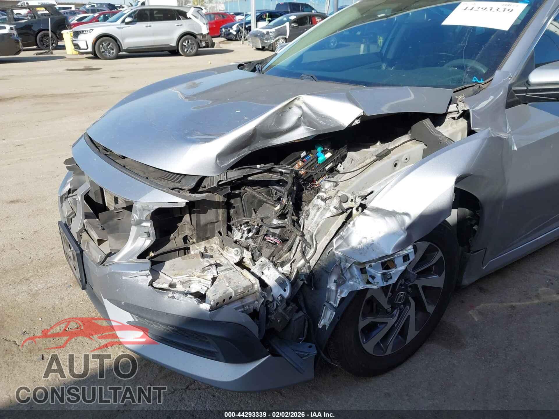 HONDA CIVIC 2017 - 2HGFC2F79HH528324