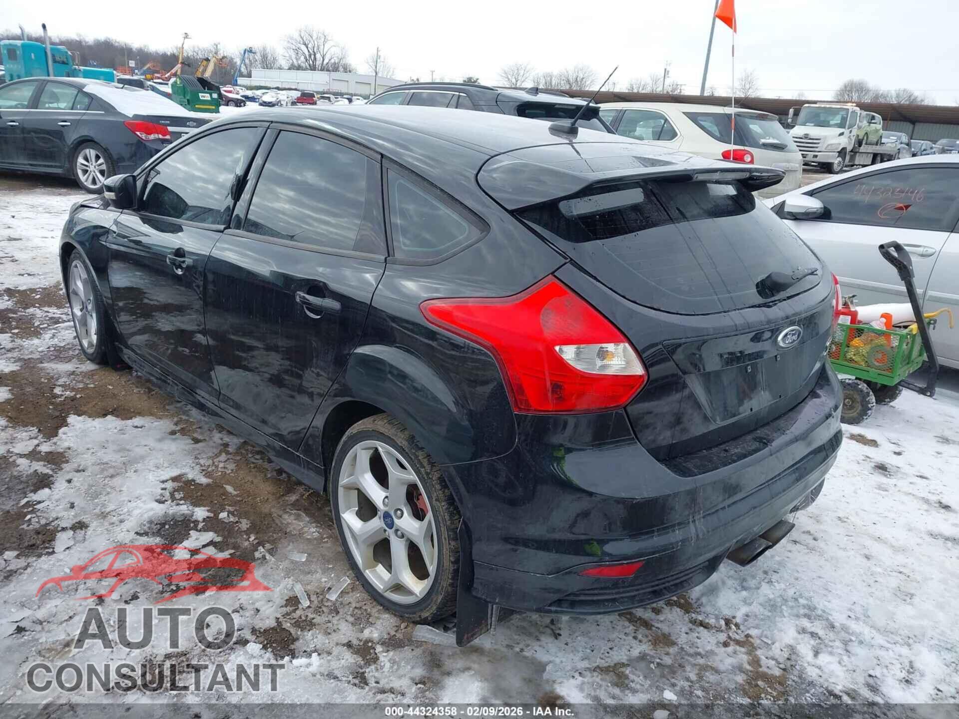 FORD FOCUS ST 2013 - 1FADP3L99DL126361