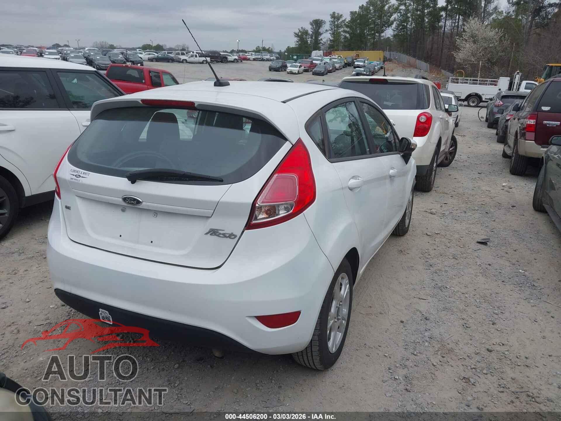 FORD FIESTA 2014 - 3FADP4EJXEM108481