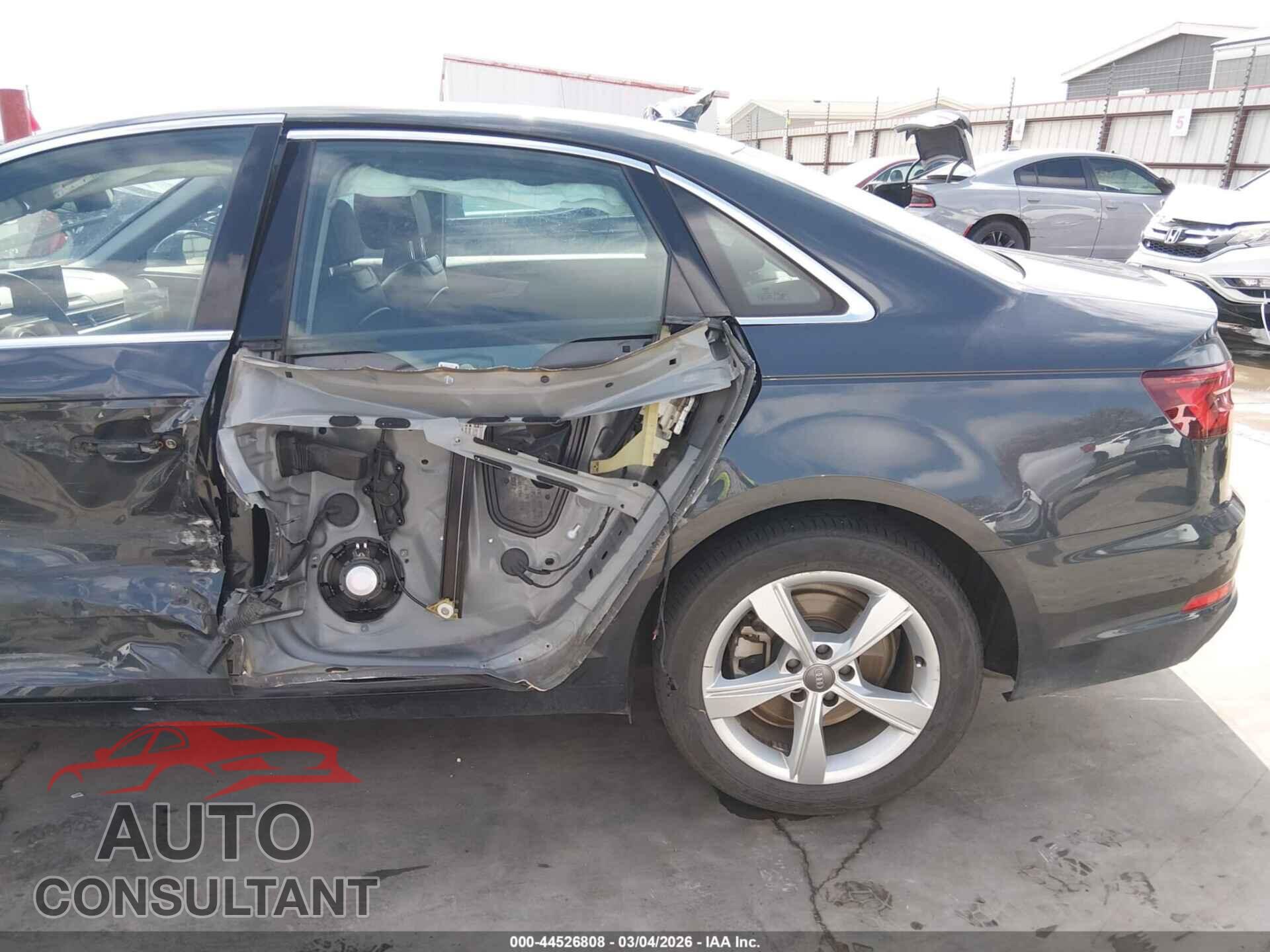 AUDI A4 2019 - WAUGMAF40KA038616