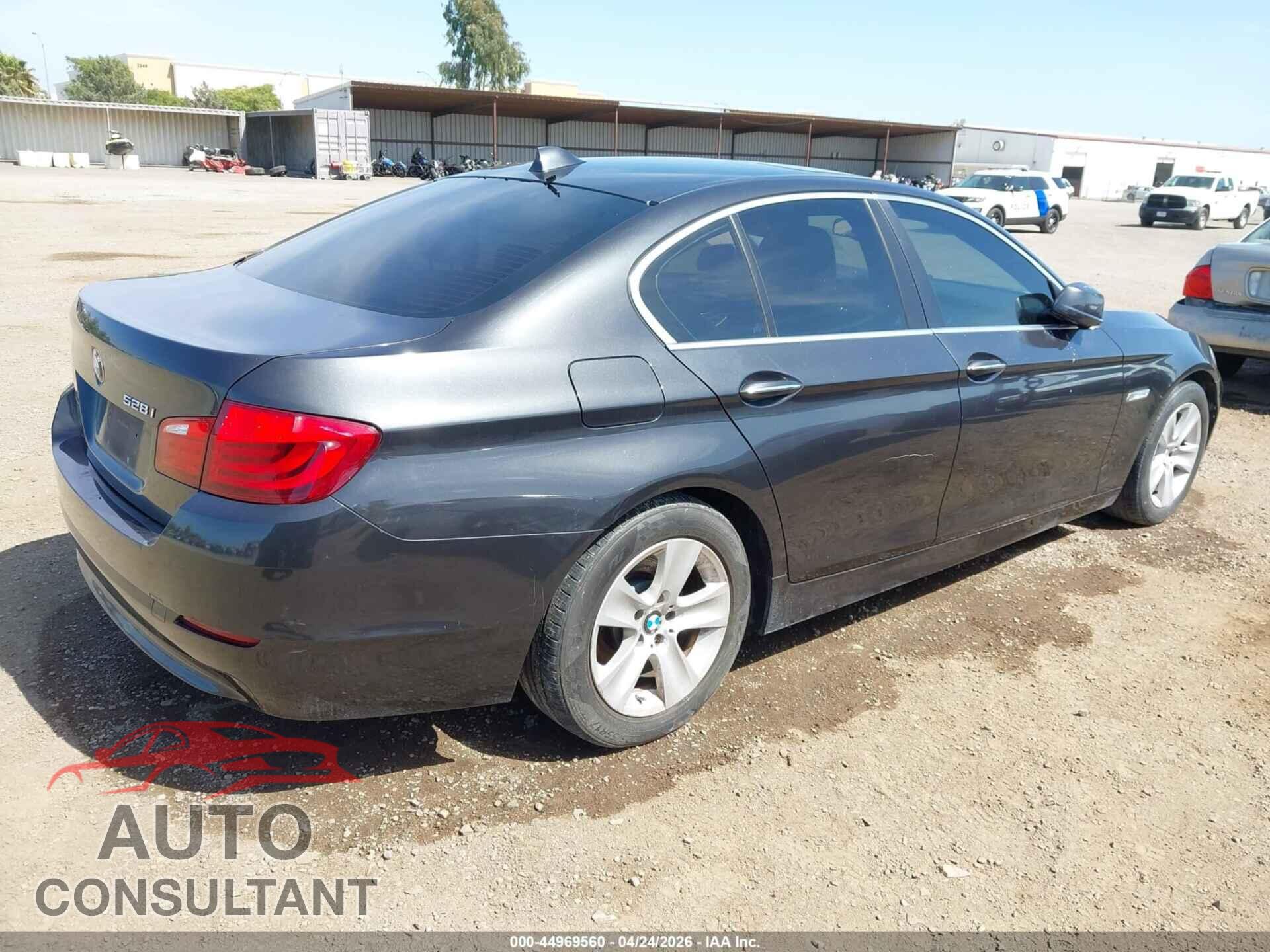 BMW 528I 2011 - WBAFR1C53BC744204