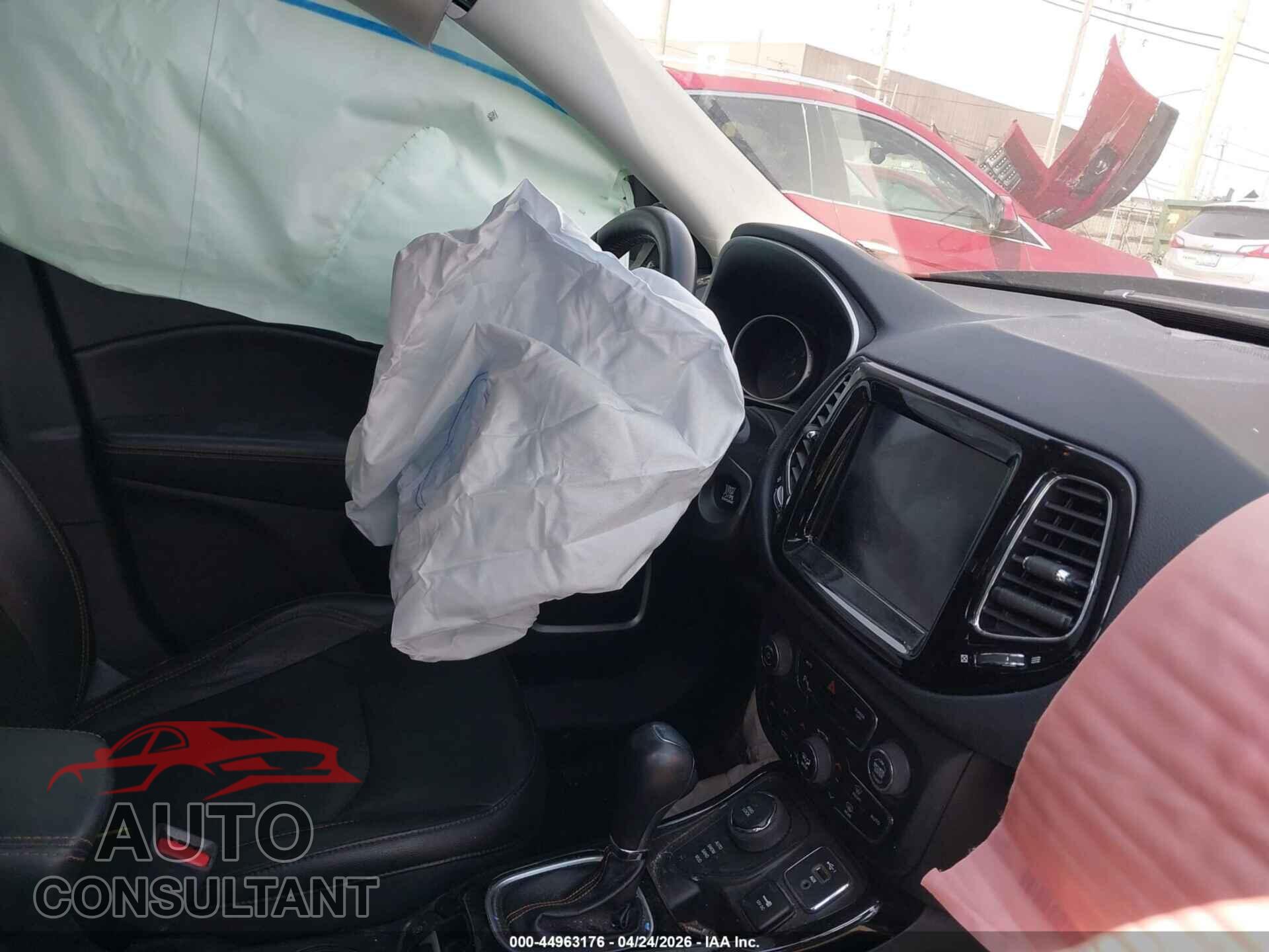 JEEP COMPASS 2020 - 3C4NJDCB2LT223025