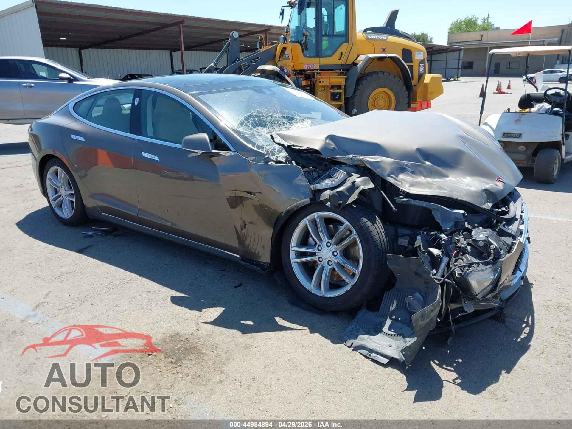 TESLA MODEL S 2015 - 5YJSA1E13FF120091