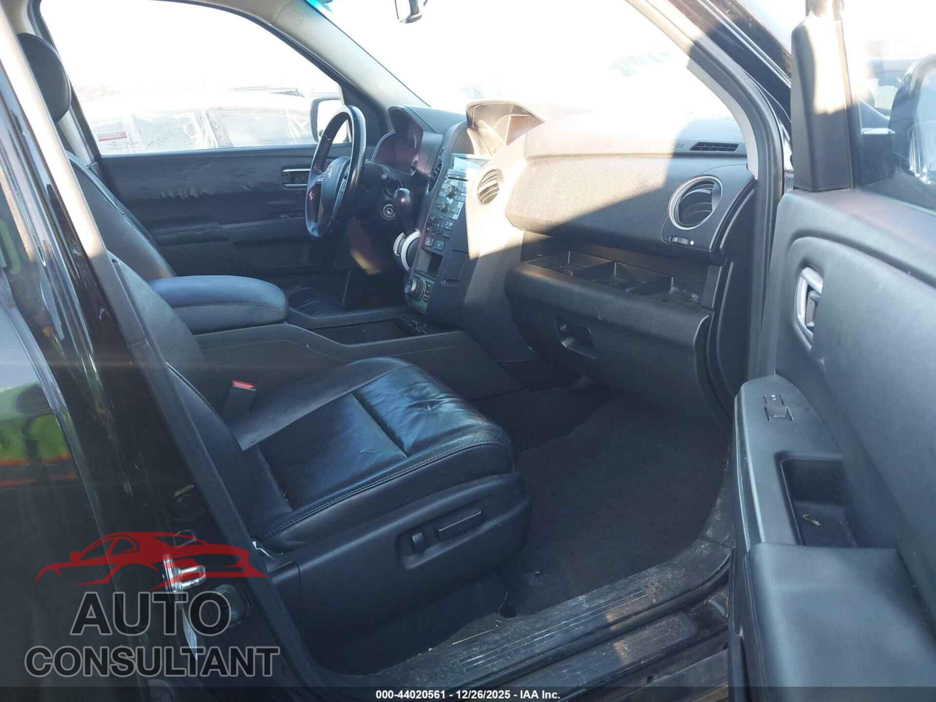 HONDA PILOT 2010 - 5FNYF3H82AB010304