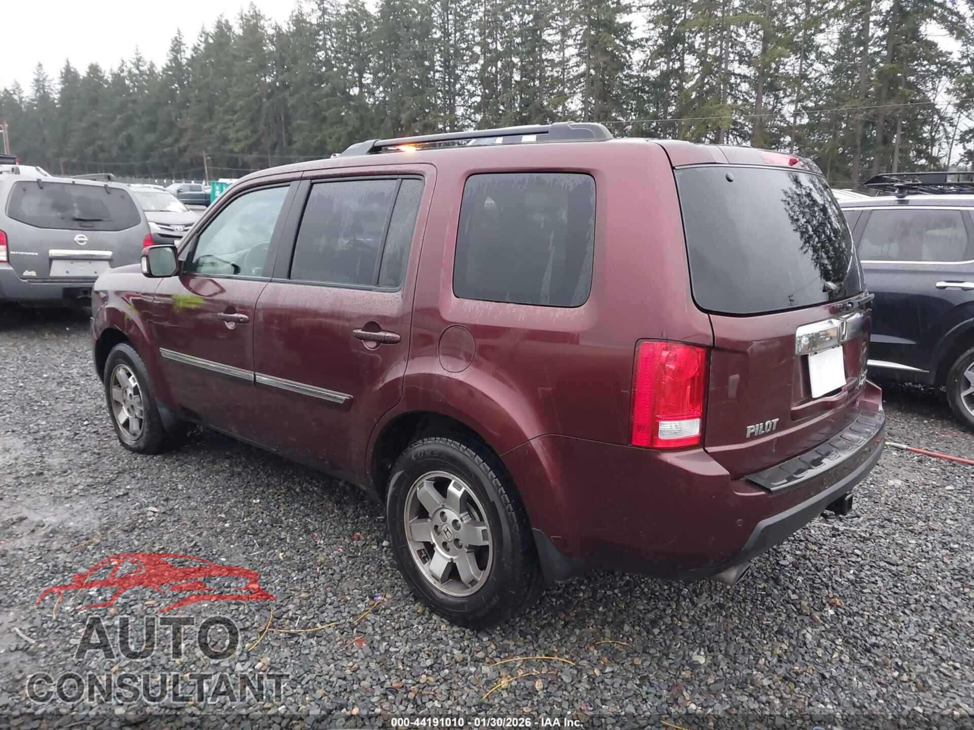 HONDA PILOT 2011 - 5FNYF4H94BB030151