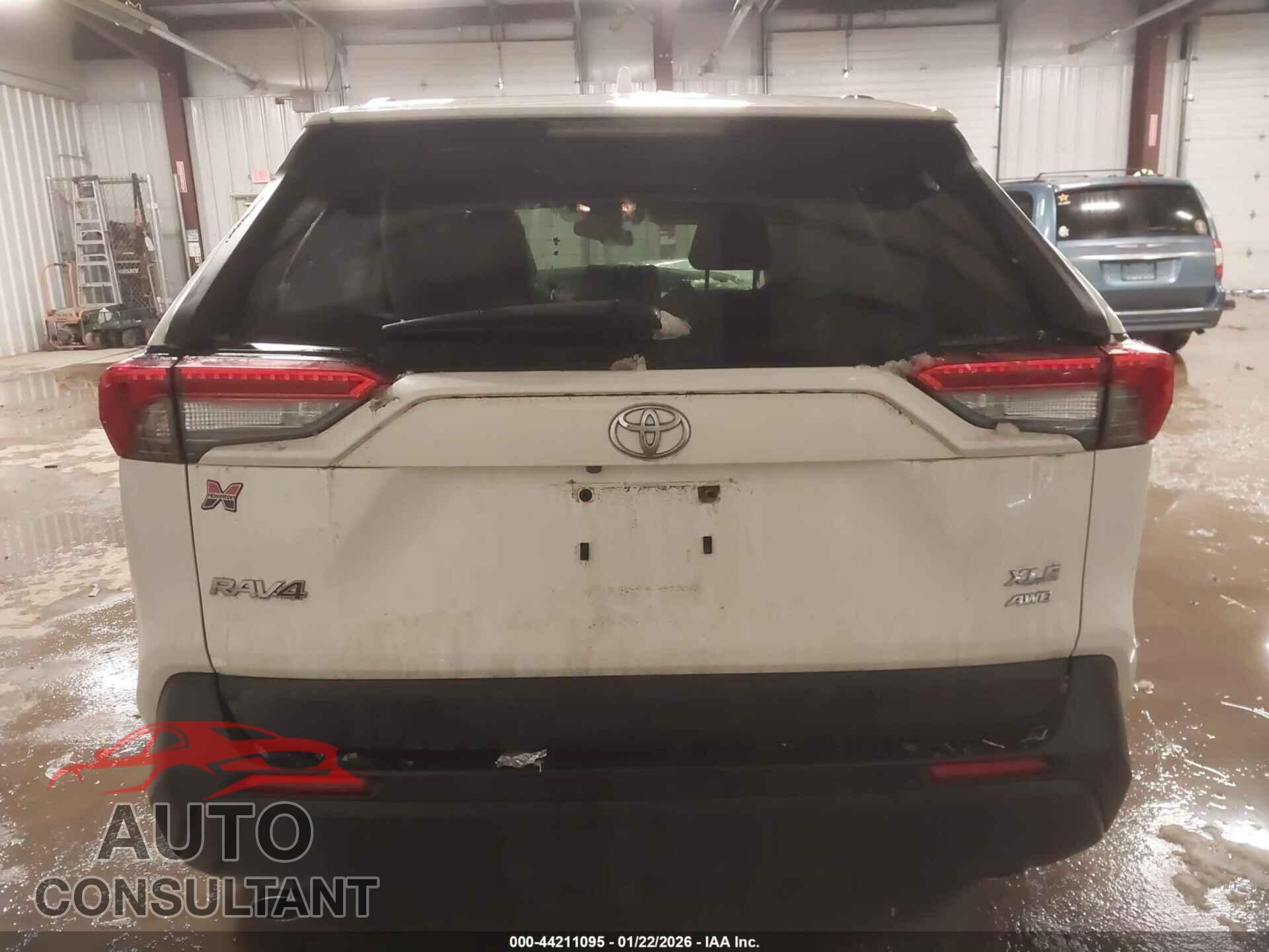TOYOTA RAV4 2019 - JTMP1RFV3KD041768