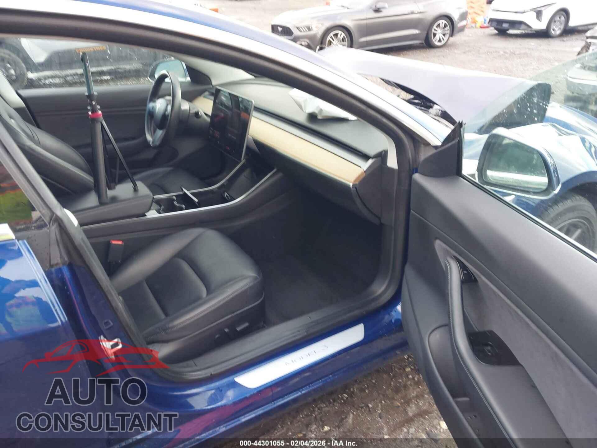 TESLA MODEL 3 2018 - 5YJ3E1EA8JF154044