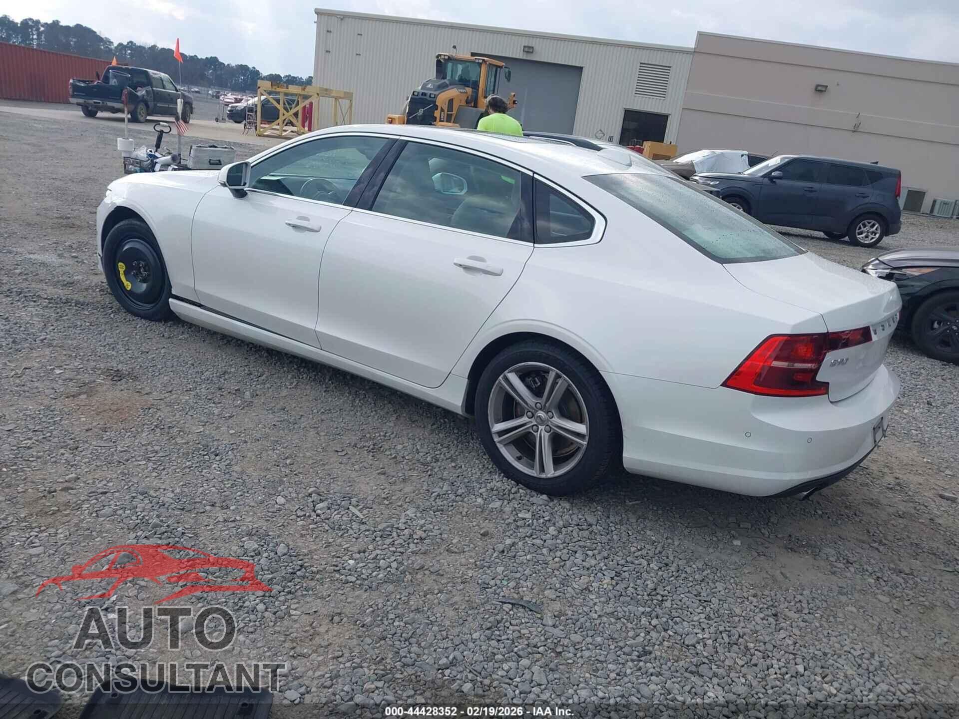 VOLVO S90 2018 - LVY982MK2JP021425