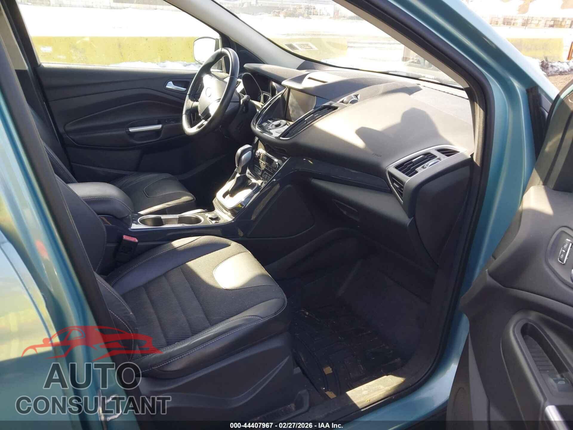 FORD ESCAPE 2013 - 1FMCU9J96DUB12234