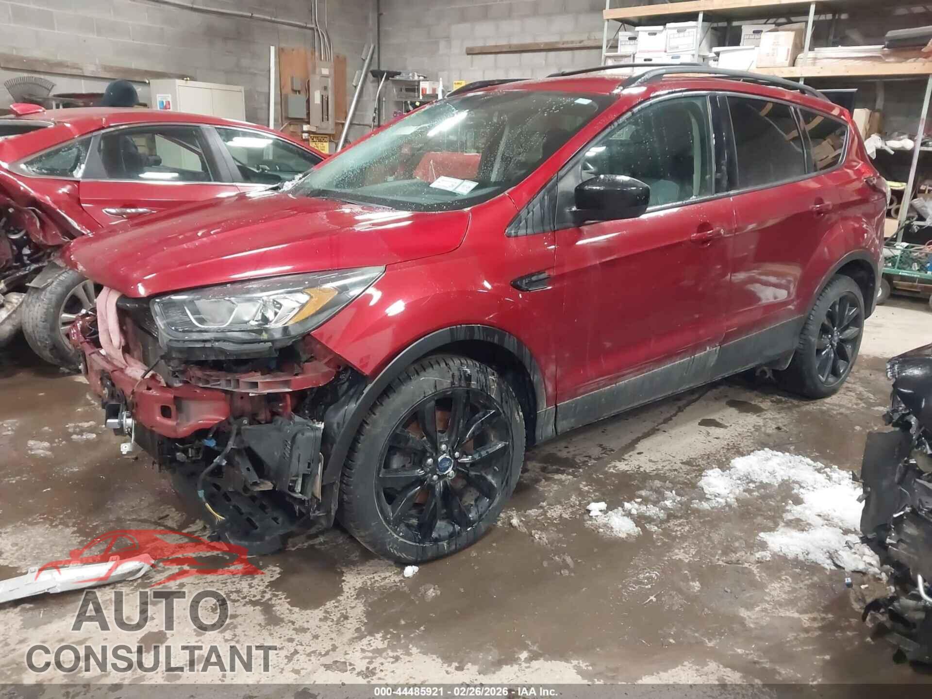 FORD ESCAPE 2018 - 1FMCU9GD3JUC00276