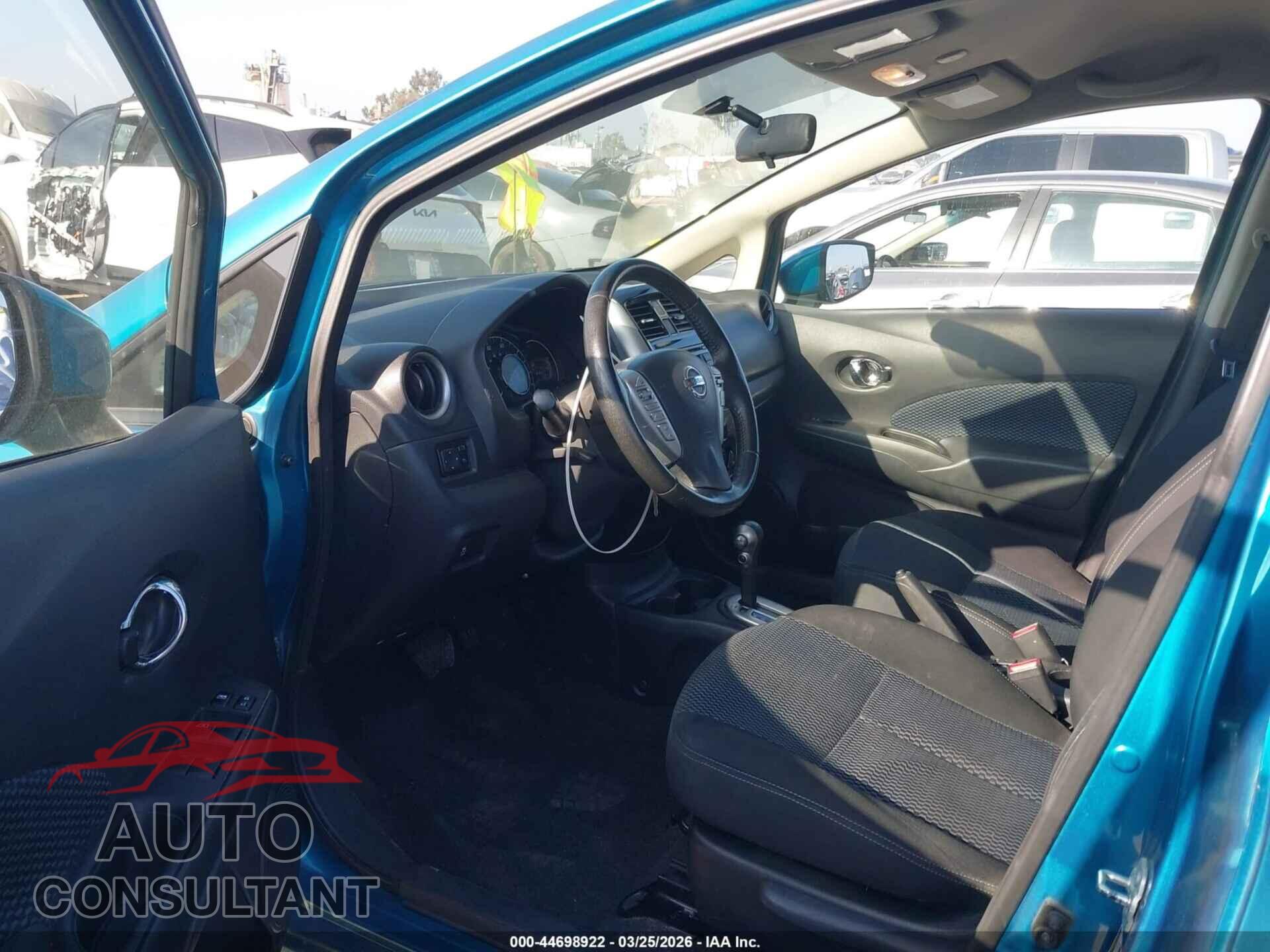 NISSAN VERSA NOTE 2015 - 3N1CE2CP3FL441865