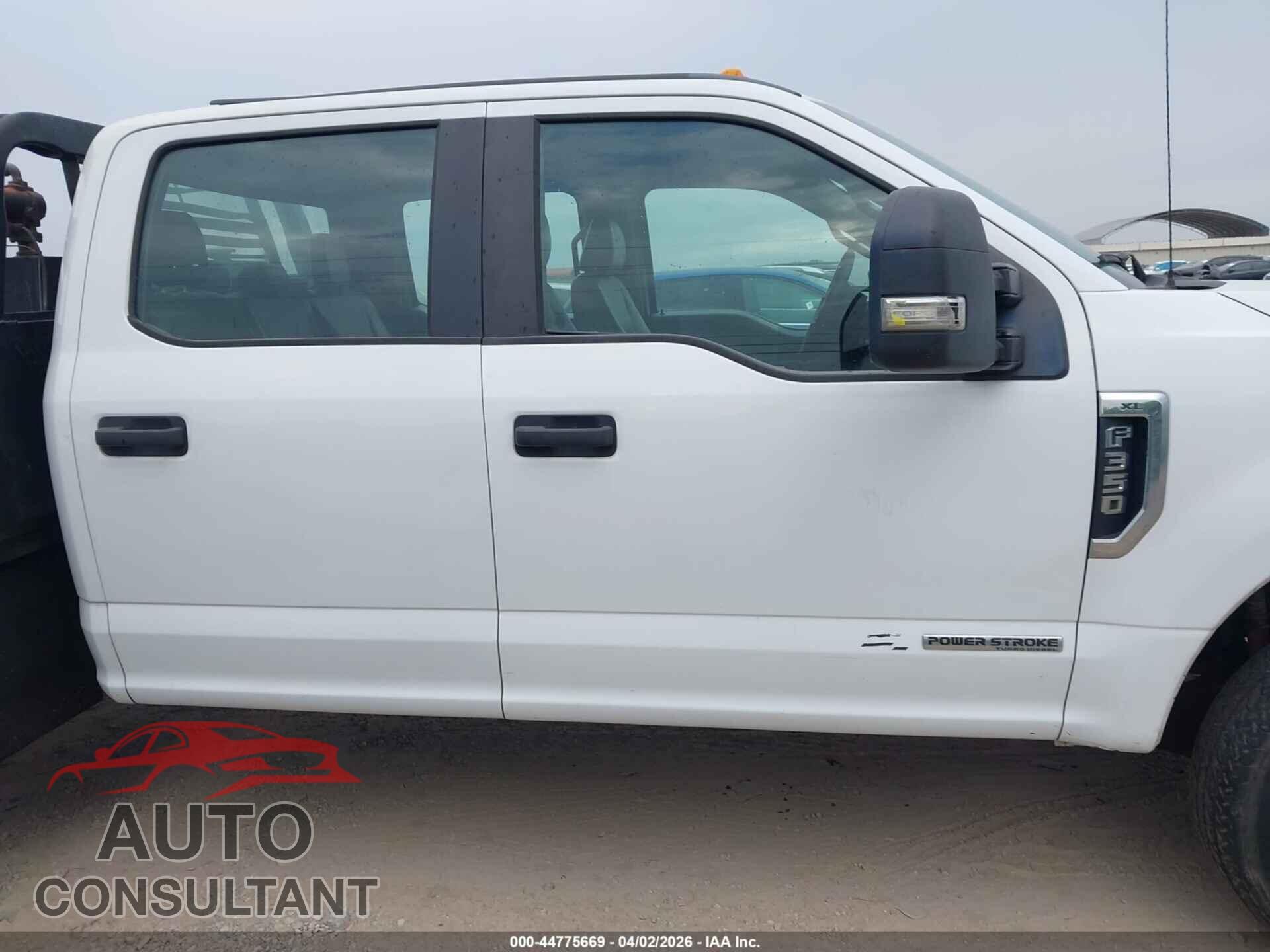 FORD F-350 CHASSIS 2017 - 1FD8W3HT9HEC57797