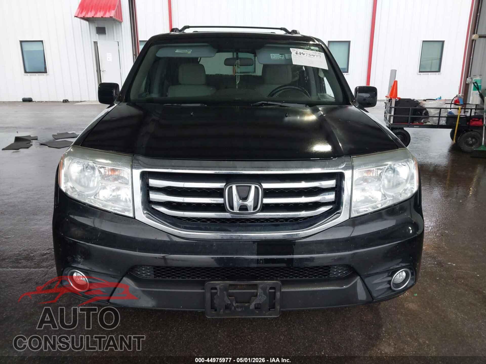 HONDA PILOT 2015 - 5FNYF3H3XFB024396