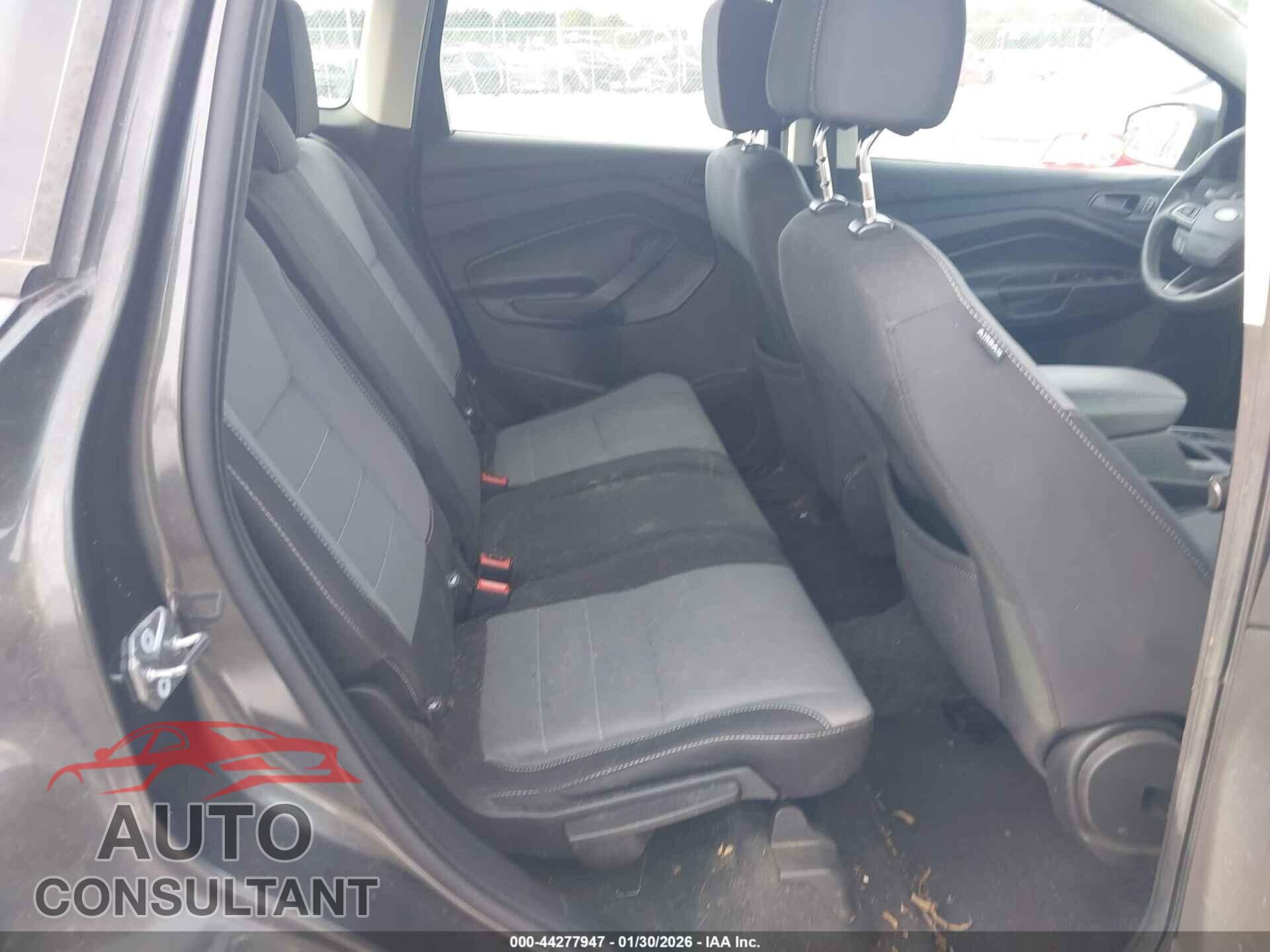 FORD ESCAPE 2017 - 1FMCU0F76HUC73899