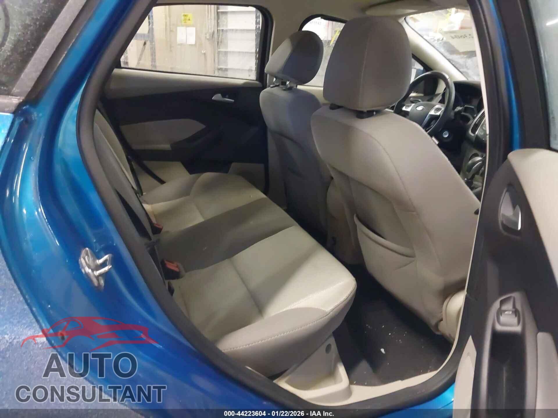 FORD FOCUS 2013 - 1FADP3F27DL353854