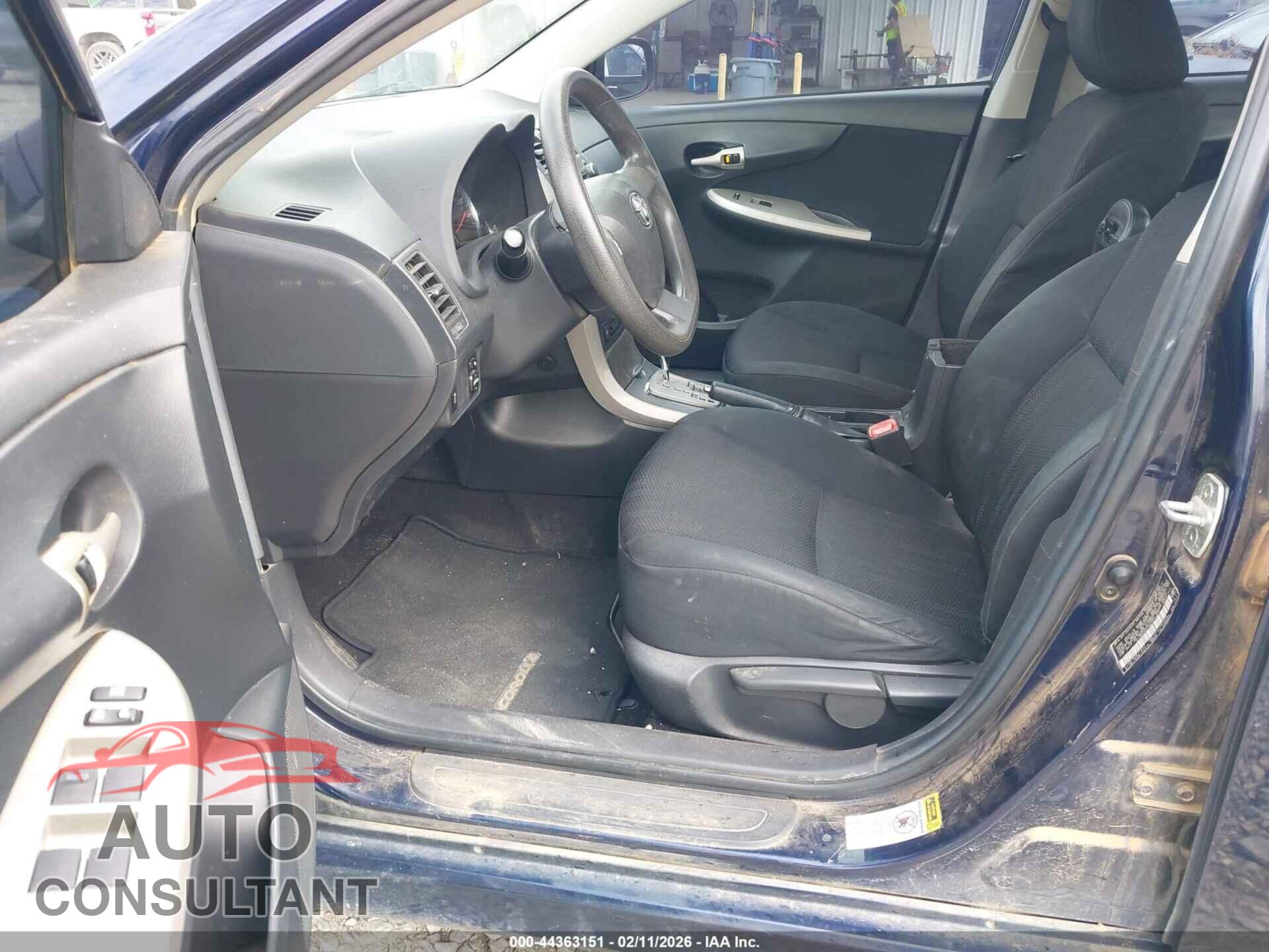 TOYOTA COROLLA 2011 - 2T1BU4EEXBC613471