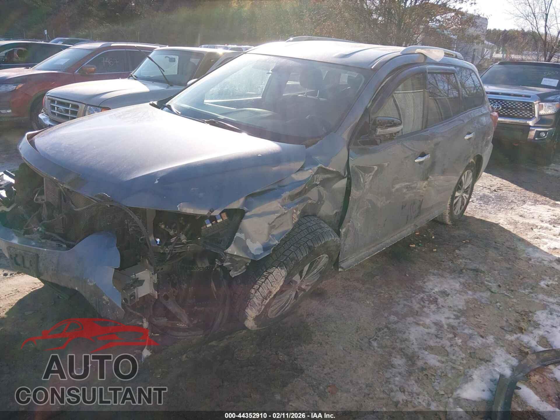 NISSAN PATHFINDER 2019 - 5N1DR2MN9KC631836