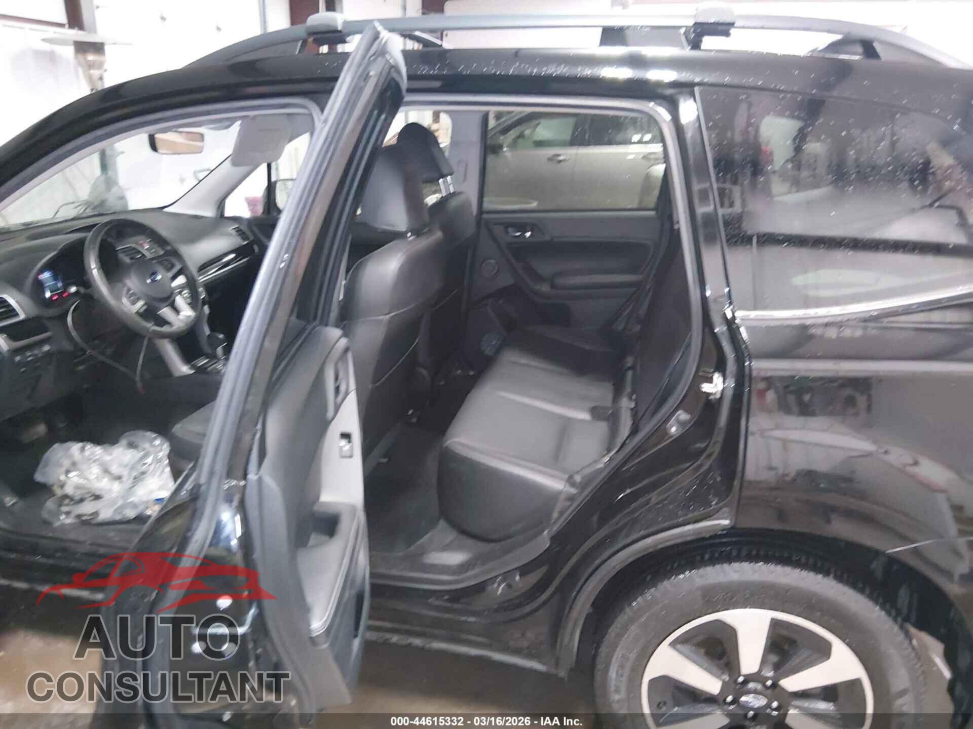 SUBARU FORESTER 2017 - JF2SJARC9HH560400