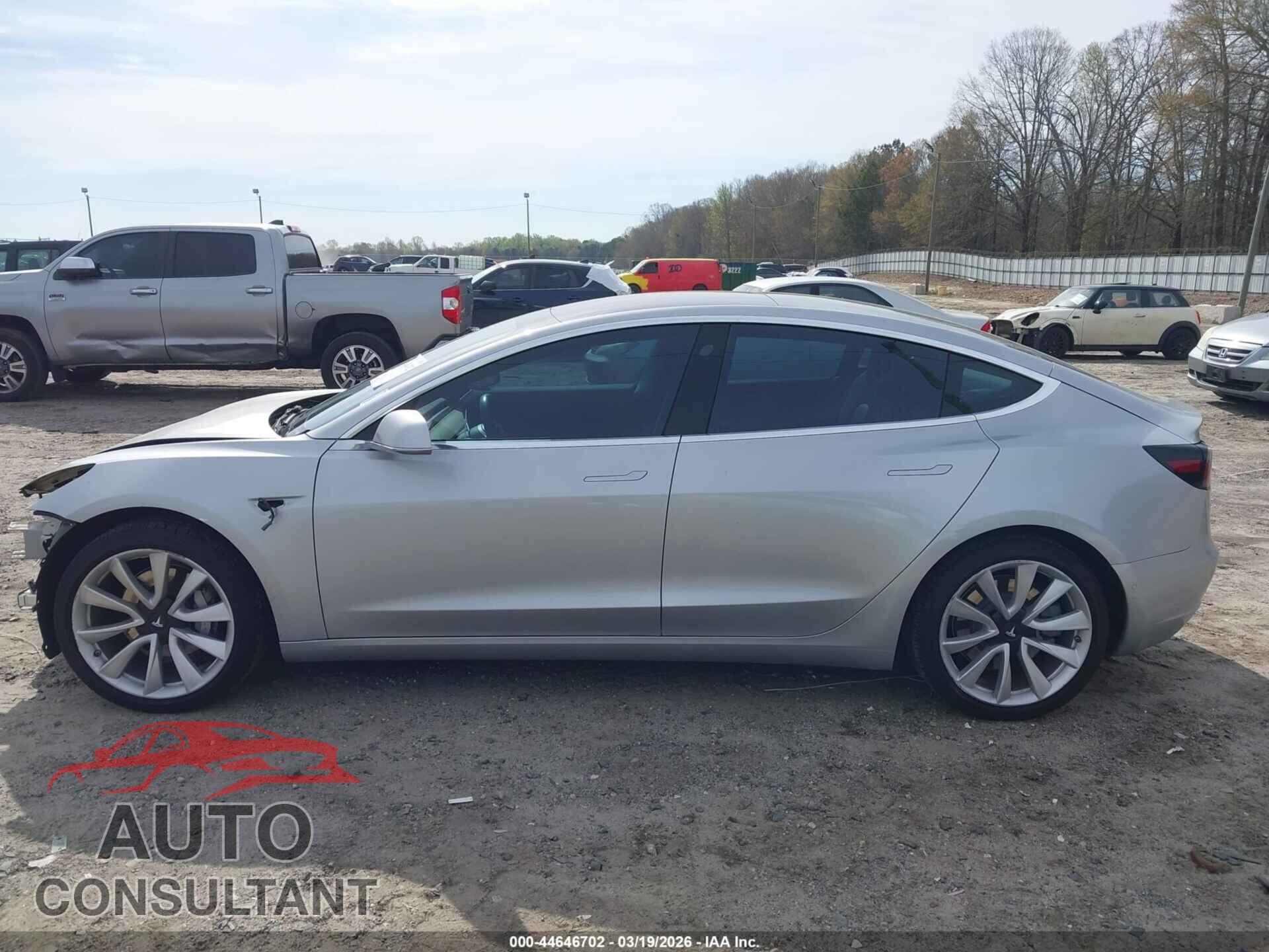 TESLA MODEL 3 2018 - 5YJ3E1EBXJF121409