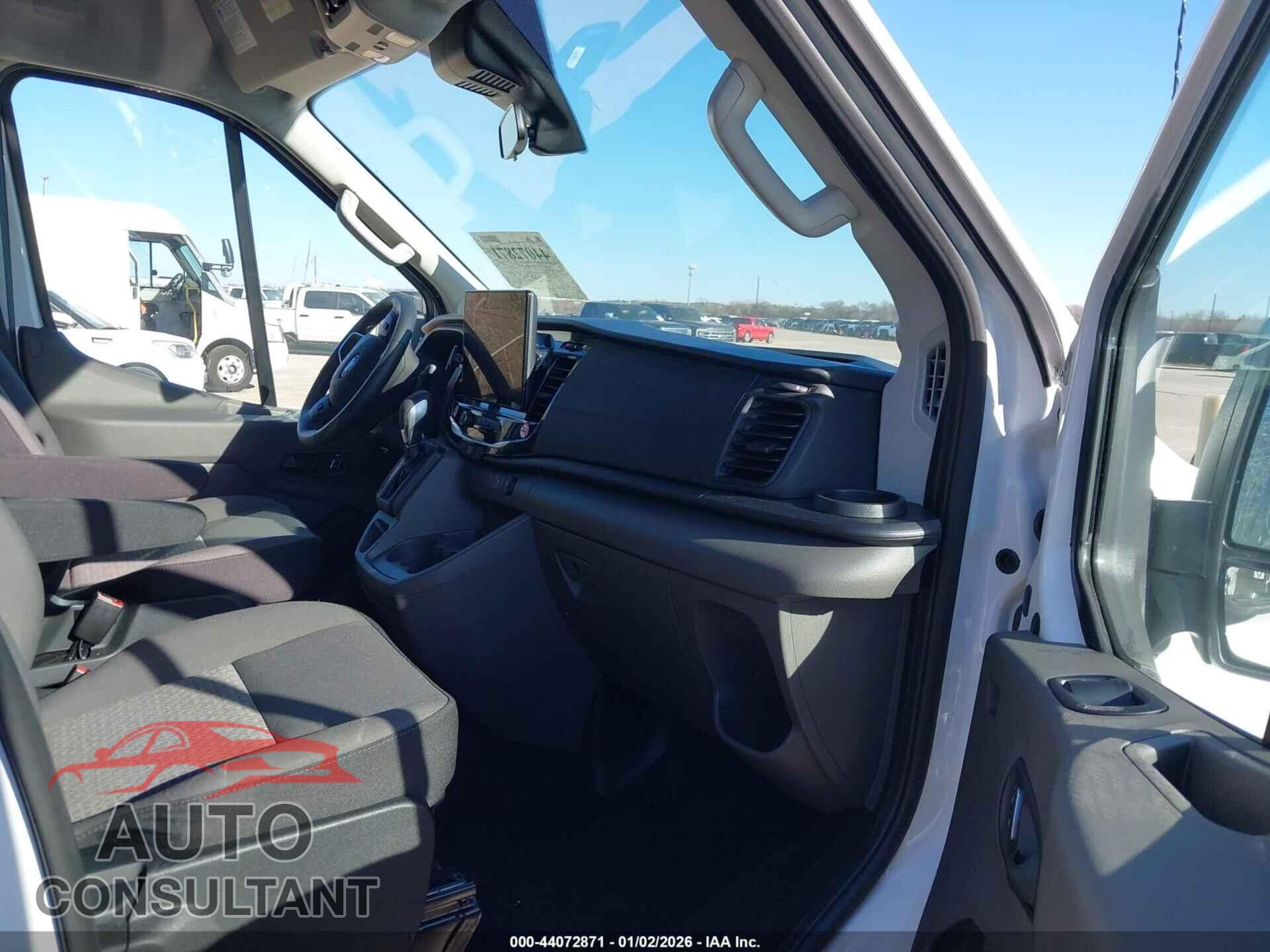 FORD TRANSIT-350 PASSENGER VAN 2026 - 1FBAX2C88TKA05439