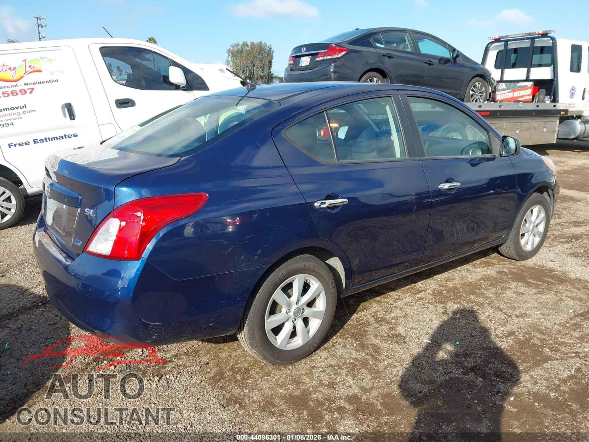 NISSAN VERSA 2012 - 3N1CN7AP1CL813067